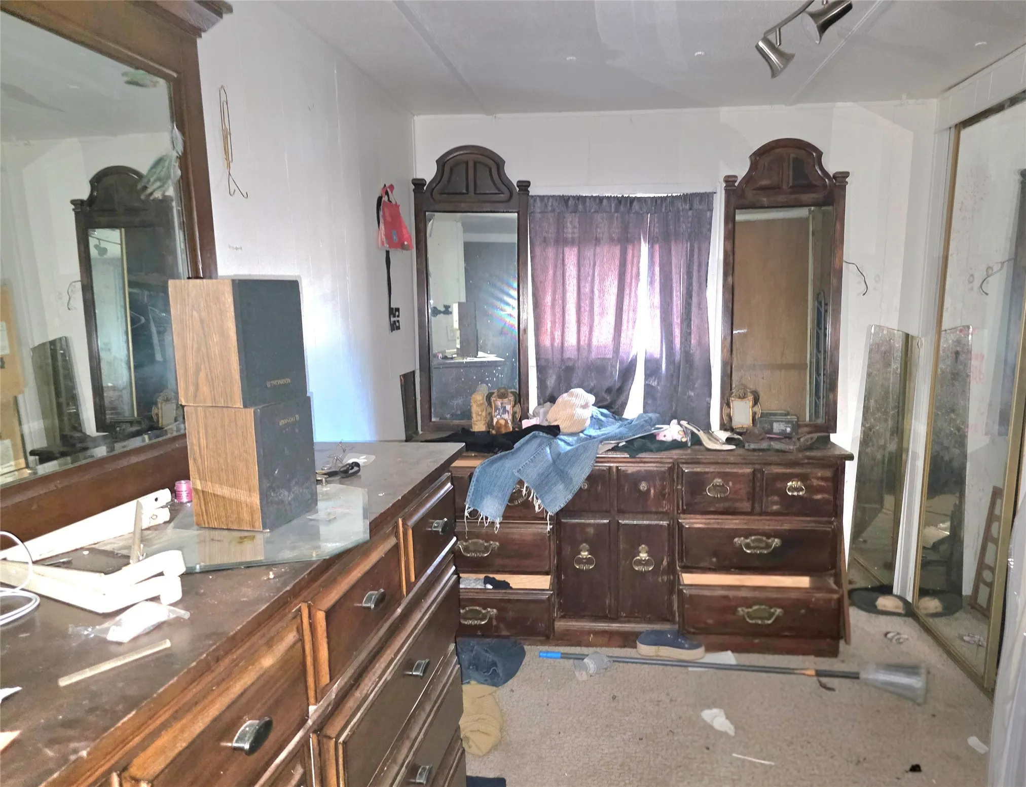 Mobile Home For Sale in Brown County , 8102 County Road 609, Brownwood, Texas 76801, 2 Bedroom, 2 Bathroom, Garage spaces, 1,124 Sqft, built in 2020, mls#21366756, Real Estate Agent in Brownwood, Homes For Sale in Brown county, Homes For Sale in Brownwood, Realtor in Brownwood Texas, Real Estate Brokerage Independent Realty Texas, Luminita Cordes Realtor