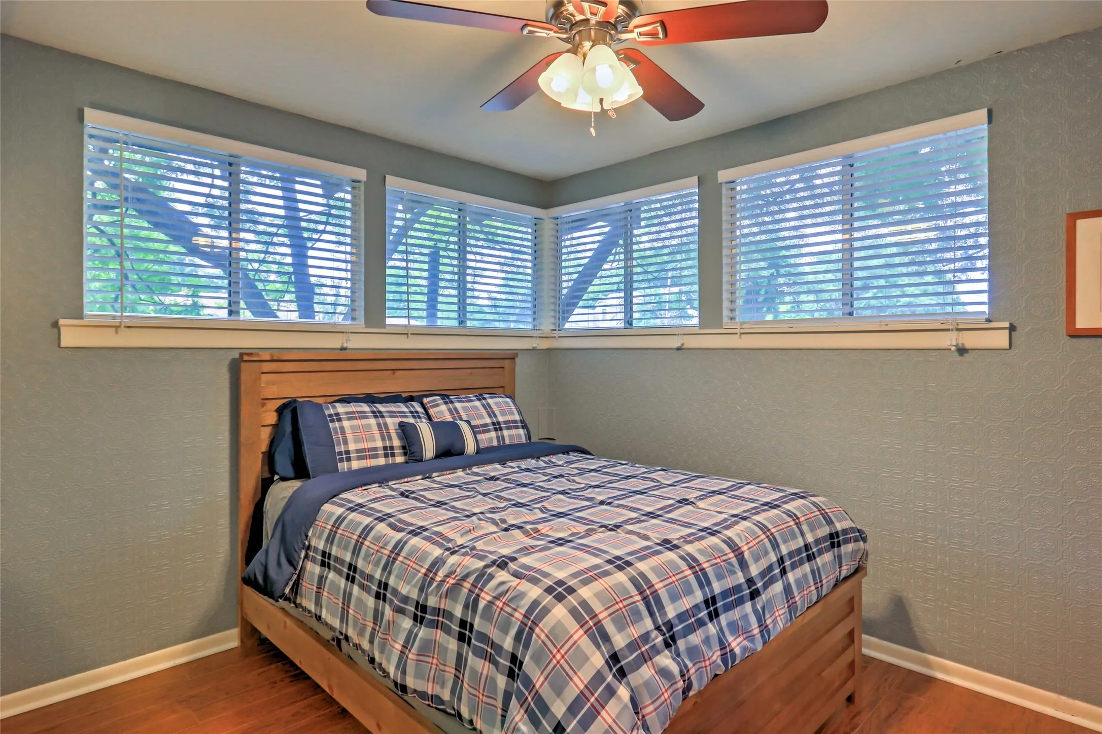 Single Family Residence For Sale in Wood County , 306 E PINE, Winnsboro, Texas 75494, 3 Bedroom, 2 Bathroom, Garage spaces, 1,519 Sqft, built in 1961, mls#21367444, Real Estate Agent in Winnsboro, Homes For Sale in Wood county, Homes For Sale in Winnsboro, Realtor in Winnsboro Texas, Real Estate Brokerage Independent Realty Texas, Luminita Cordes Realtor