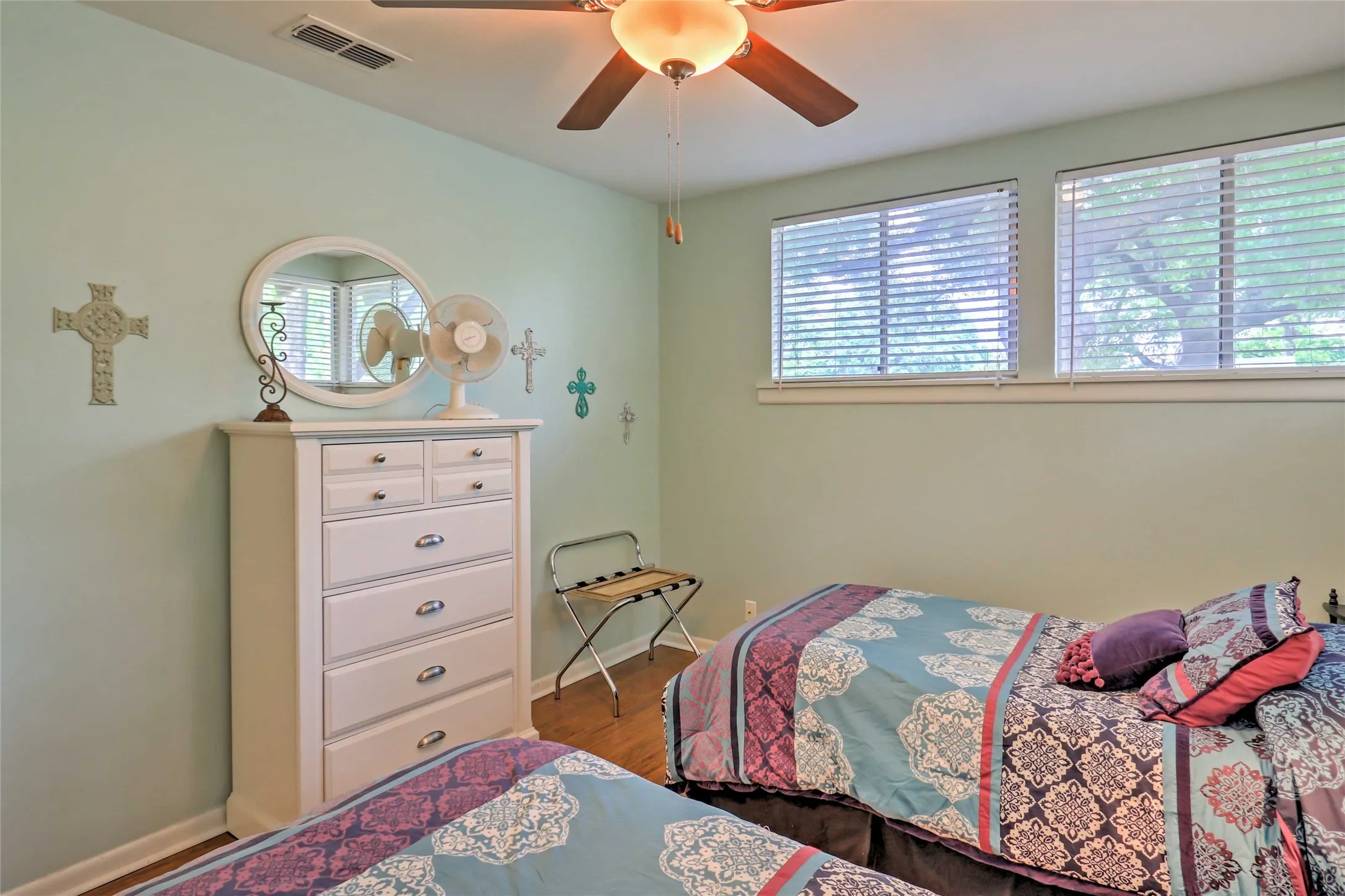 Single Family Residence For Sale in Wood County , 306 E PINE, Winnsboro, Texas 75494, 3 Bedroom, 2 Bathroom, Garage spaces, 1,519 Sqft, built in 1961, mls#21367444, Real Estate Agent in Winnsboro, Homes For Sale in Wood county, Homes For Sale in Winnsboro, Realtor in Winnsboro Texas, Real Estate Brokerage Independent Realty Texas, Luminita Cordes Realtor