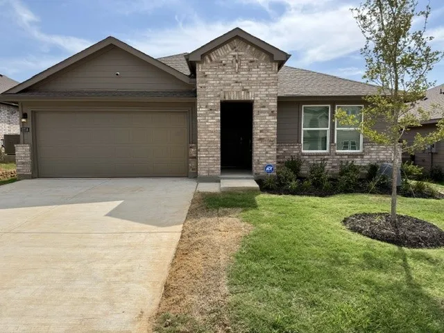 Single Family Residence For Rent in Denton County , 2716 Flowers Drive, Denton, Texas 76205, 4 Bedroom, 2 Bathroom, 2 Garage spaces, 1,798 Sqft, built in 2026, mls#21367223, Real Estate Agent in Denton, Homes For Rent in Denton county, Homes For Rent in Denton, Realtor in Denton Texas, Real Estate Brokerage Independent Realty Texas, Luminita Cordes Realtor