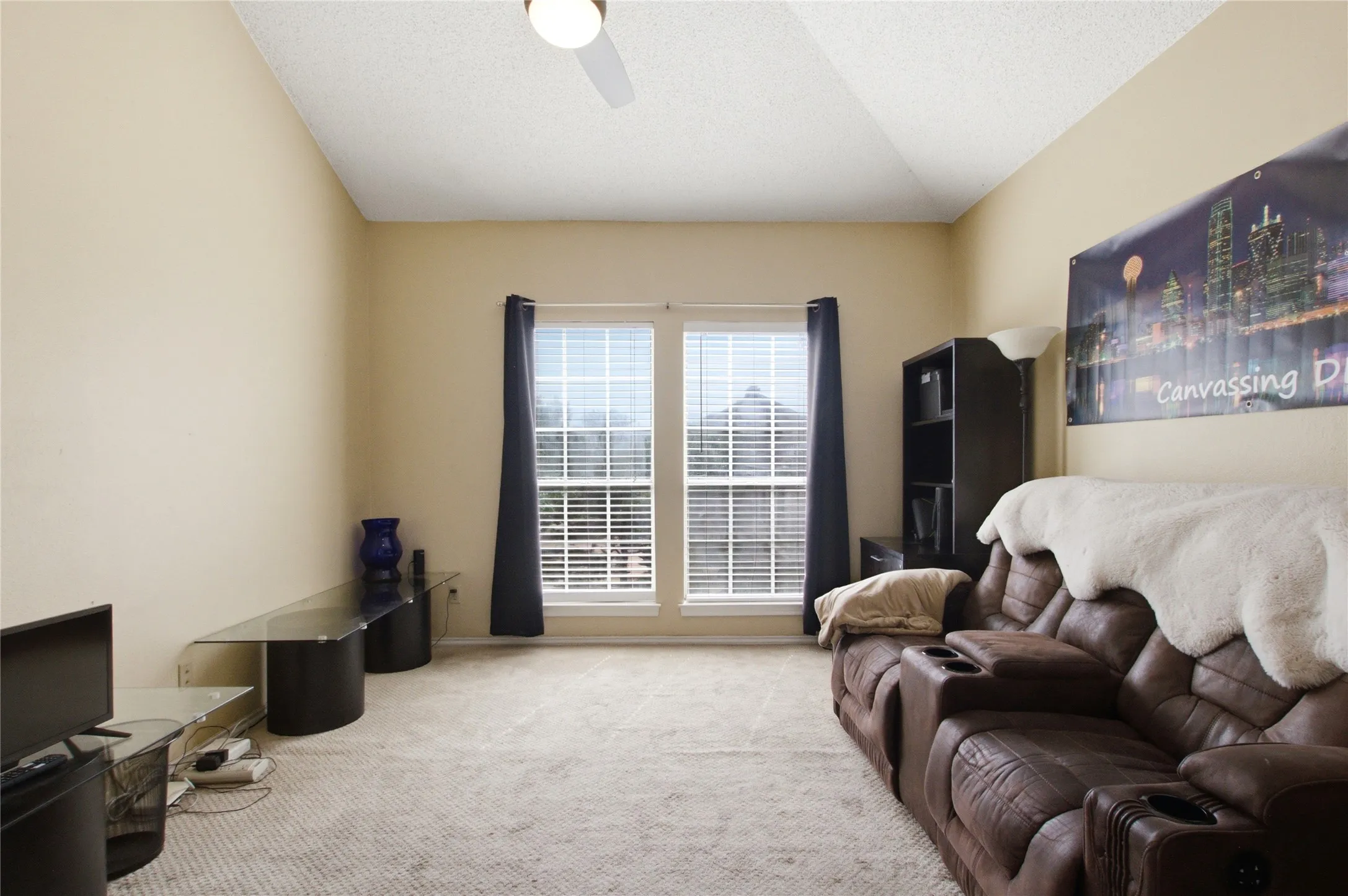 Single Family Residence For Sale in Dallas County , 14400 Montfort Drive 202, Dallas, Texas 75254, 2 Bedroom, 3 Bathroom, 1 Garage spaces, 1,179 Sqft, built in 1983, mls#21356433, Real Estate Agent in Dallas, Homes For Sale in Dallas county, Homes For Sale in Dallas, Realtor in Dallas Texas, Real Estate Brokerage Independent Realty Texas, Luminita Cordes Realtor