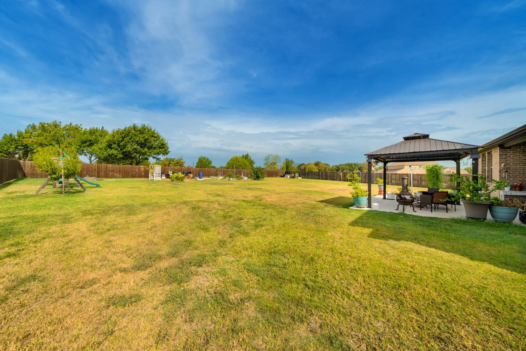 Single Family Residence For Sale in Tarrant County , 13445 Beem Trail, Fort Worth, Texas 76052, 4 Bedroom, 4 Bathroom, 2 Garage spaces, 2,702 Sqft, built in 2023, mls#21362348, Real Estate Agent in Fort Worth, Homes For Sale in Tarrant county, Homes For Sale in Fort Worth, Realtor in Fort Worth Texas, Real Estate Brokerage Independent Realty Texas, Luminita Cordes Realtor