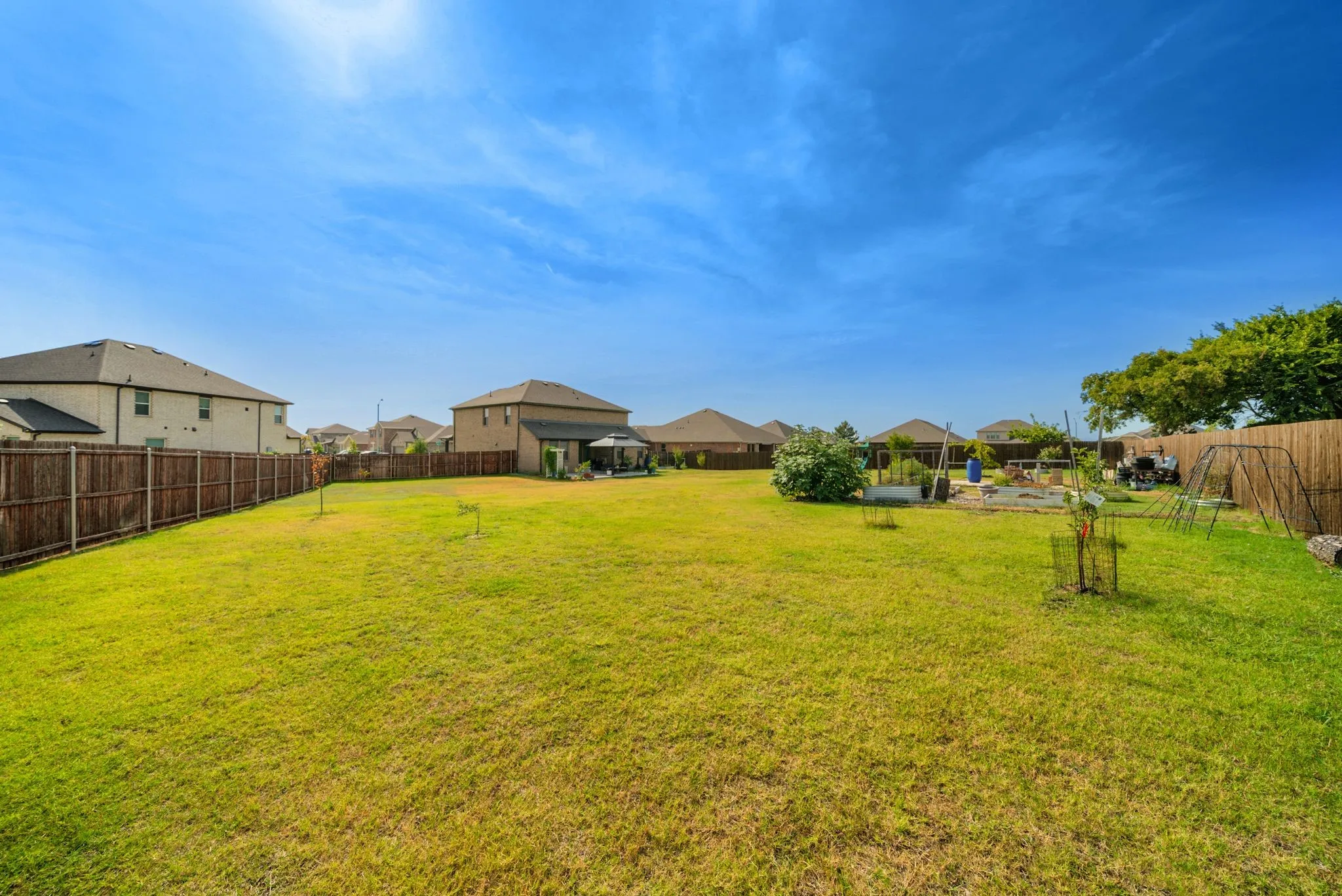 Single Family Residence For Sale in Tarrant County , 13445 Beem Trail, Fort Worth, Texas 76052, 4 Bedroom, 4 Bathroom, 2 Garage spaces, 2,702 Sqft, built in 2023, mls#21362348, Real Estate Agent in Fort Worth, Homes For Sale in Tarrant county, Homes For Sale in Fort Worth, Realtor in Fort Worth Texas, Real Estate Brokerage Independent Realty Texas, Luminita Cordes Realtor