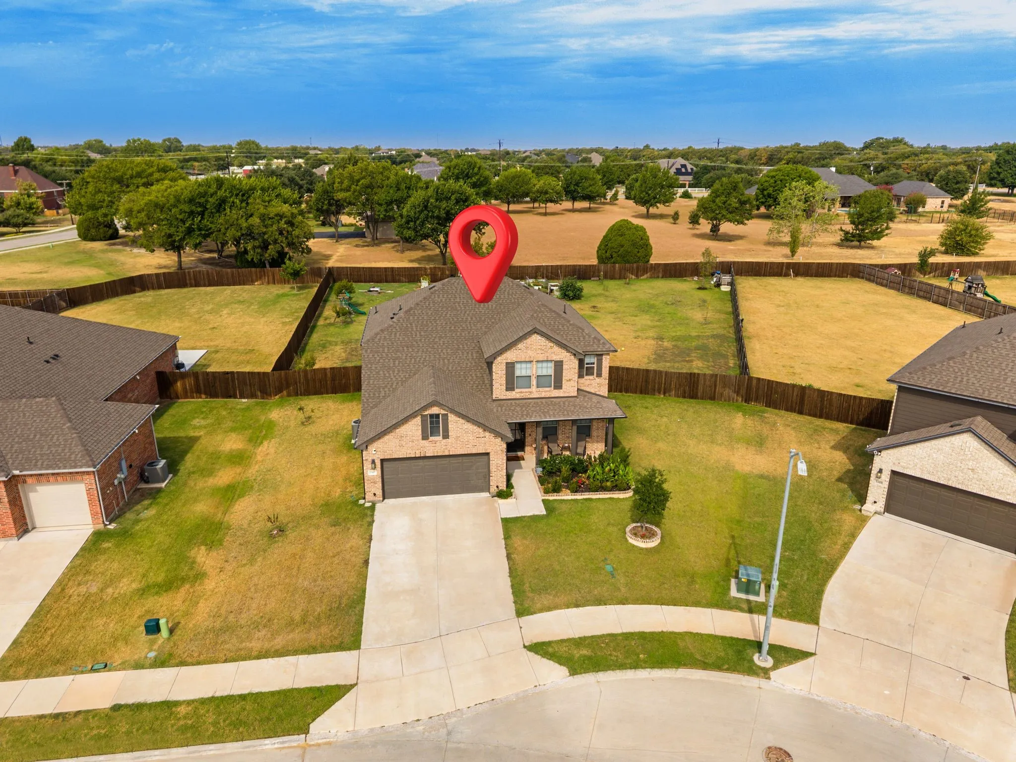 Single Family Residence For Sale in Tarrant County , 13445 Beem Trail, Fort Worth, Texas 76052, 4 Bedroom, 4 Bathroom, 2 Garage spaces, 2,702 Sqft, built in 2023, mls#21362348, Real Estate Agent in Fort Worth, Homes For Sale in Tarrant county, Homes For Sale in Fort Worth, Realtor in Fort Worth Texas, Real Estate Brokerage Independent Realty Texas, Luminita Cordes Realtor