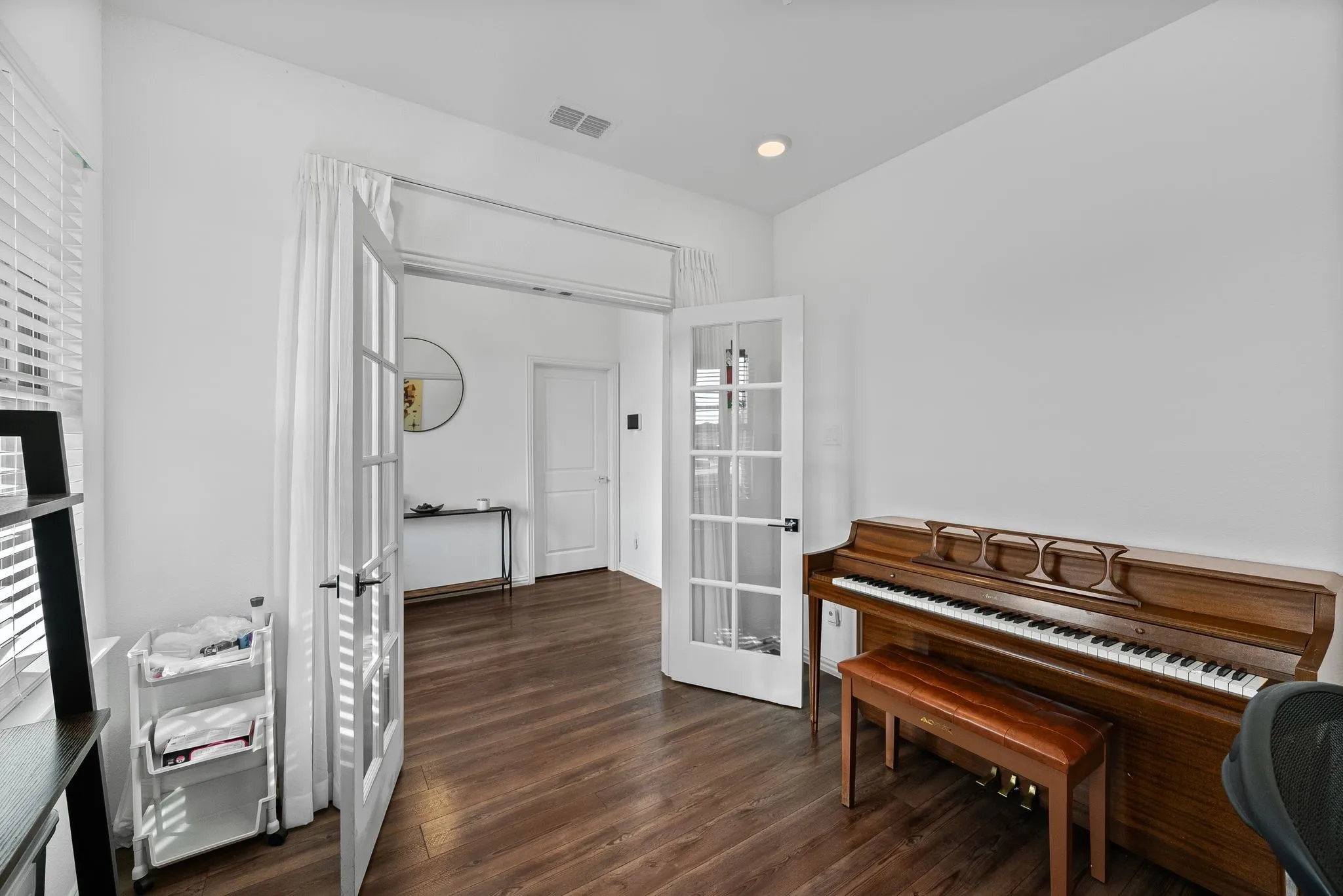 Single Family Residence For Sale in Tarrant County , 13445 Beem Trail, Fort Worth, Texas 76052, 4 Bedroom, 4 Bathroom, 2 Garage spaces, 2,702 Sqft, built in 2023, mls#21362348, Real Estate Agent in Fort Worth, Homes For Sale in Tarrant county, Homes For Sale in Fort Worth, Realtor in Fort Worth Texas, Real Estate Brokerage Independent Realty Texas, Luminita Cordes Realtor