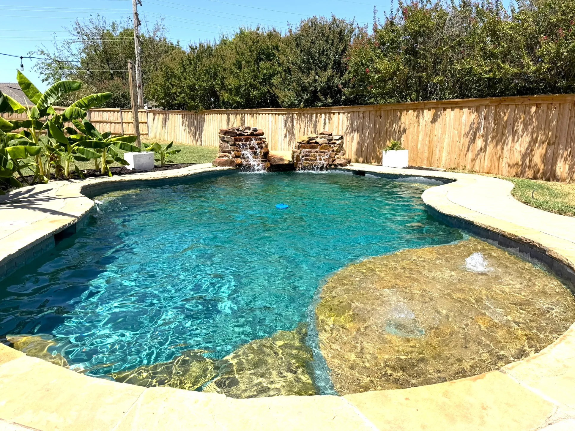 Single Family Residence For Sale in Denton County , 1621 Winter Park Lane, Lewisville, Texas 75077, 3 Bedroom, 2 Bathroom, 2 Garage spaces, 1,797 Sqft, built in 1986, mls#21367439, Real Estate Agent in Lewisville, Homes For Sale in Denton county, Homes For Sale in Lewisville, Realtor in Lewisville Texas, Real Estate Brokerage Independent Realty Texas, Luminita Cordes Realtor