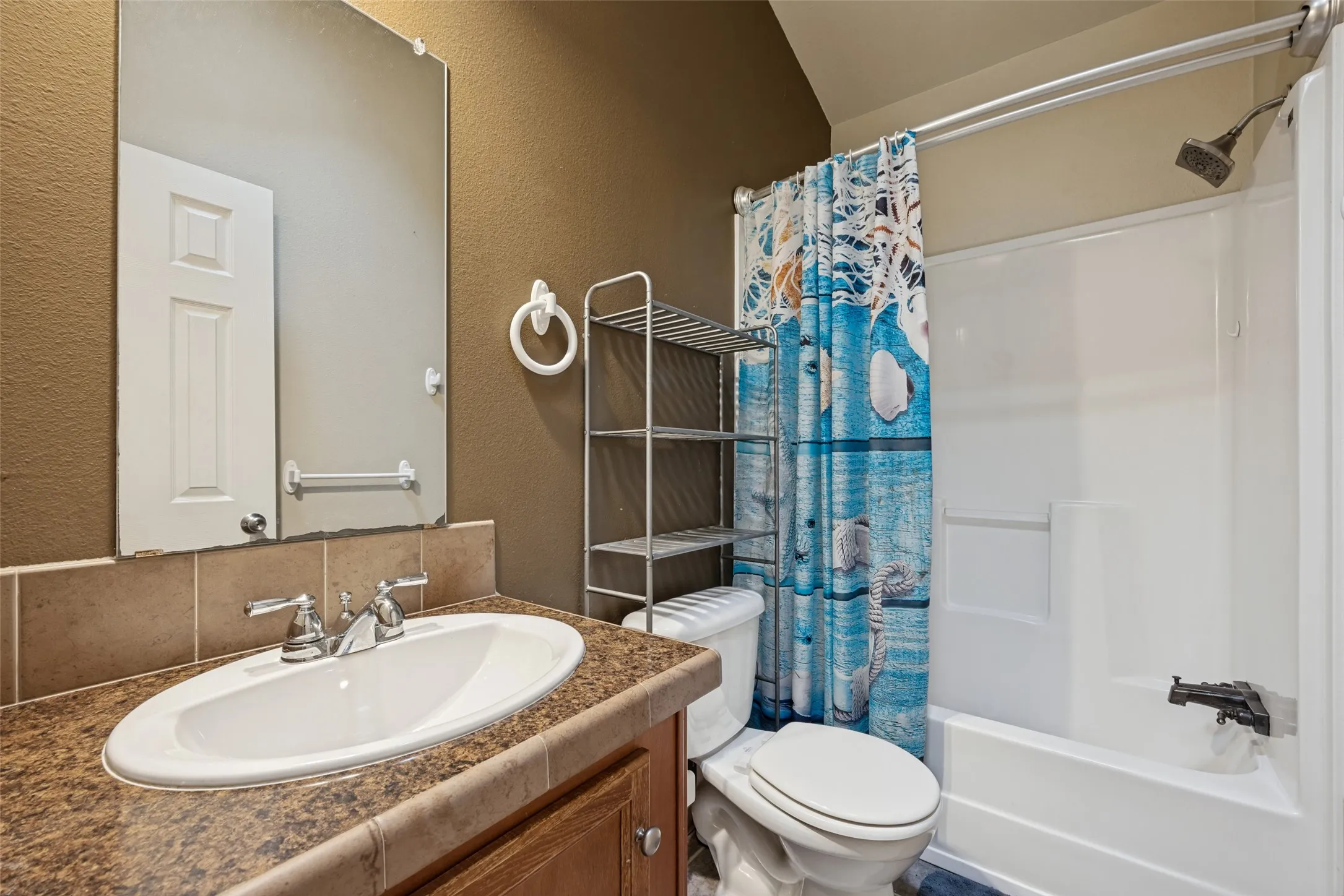 Mobile Home For Sale in Grayson County , 620 Pennell Road, Sherman, Texas 75090, 3 Bedroom, 2 Bathroom, Garage spaces, 1,095 Sqft, built in 2010, mls#21366890, Real Estate Agent in Sherman, Homes For Sale in Grayson county, Homes For Sale in Sherman, Realtor in Sherman Texas, Real Estate Brokerage Independent Realty Texas, Luminita Cordes Realtor