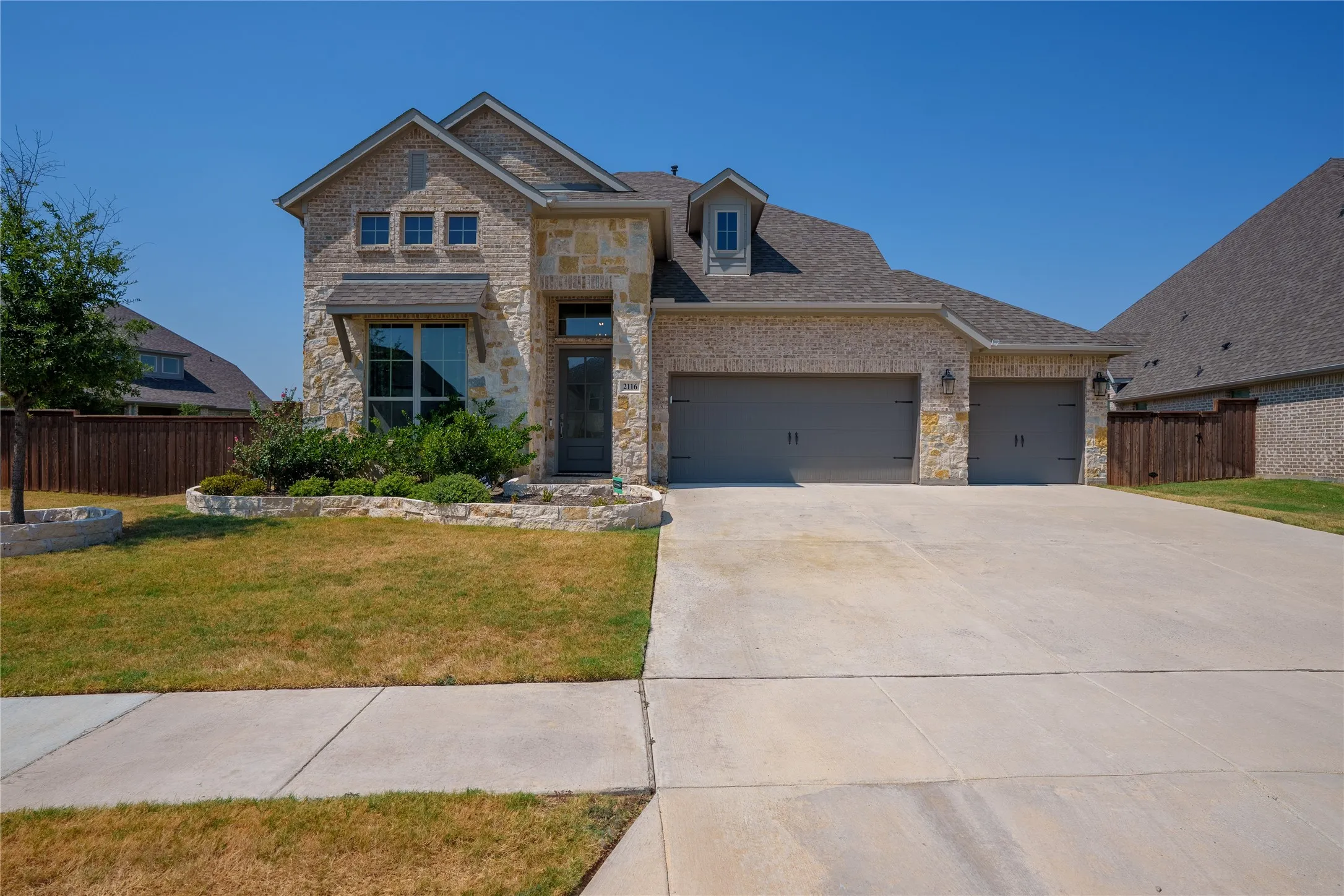 Single Family Residence For Rent in Tarrant County , 2116 Roquette Drive, Haslet, Texas 76052, 4 Bedroom, 4 Bathroom, 4 Garage spaces, 2,940 Sqft, built in 2022, mls#21367431, Real Estate Agent in Haslet, Homes For Rent in Tarrant county, Homes For Rent in Haslet, Realtor in Haslet Texas, Real Estate Brokerage Independent Realty Texas, Luminita Cordes Realtor