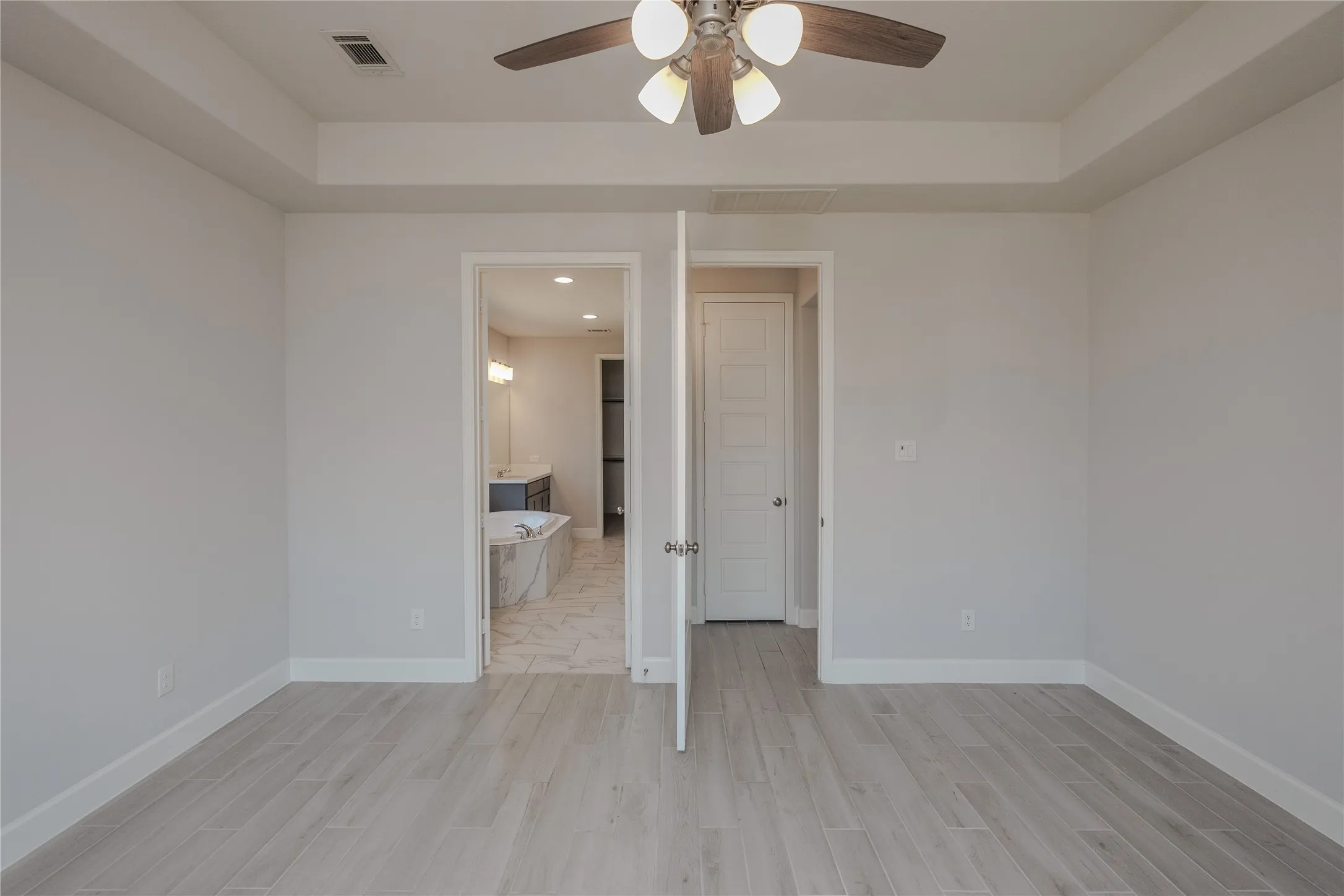 Single Family Residence For Rent in Tarrant County , 2116 Roquette Drive, Haslet, Texas 76052, 4 Bedroom, 4 Bathroom, 4 Garage spaces, 2,940 Sqft, built in 2022, mls#21367431, Real Estate Agent in Haslet, Homes For Rent in Tarrant county, Homes For Rent in Haslet, Realtor in Haslet Texas, Real Estate Brokerage Independent Realty Texas, Luminita Cordes Realtor