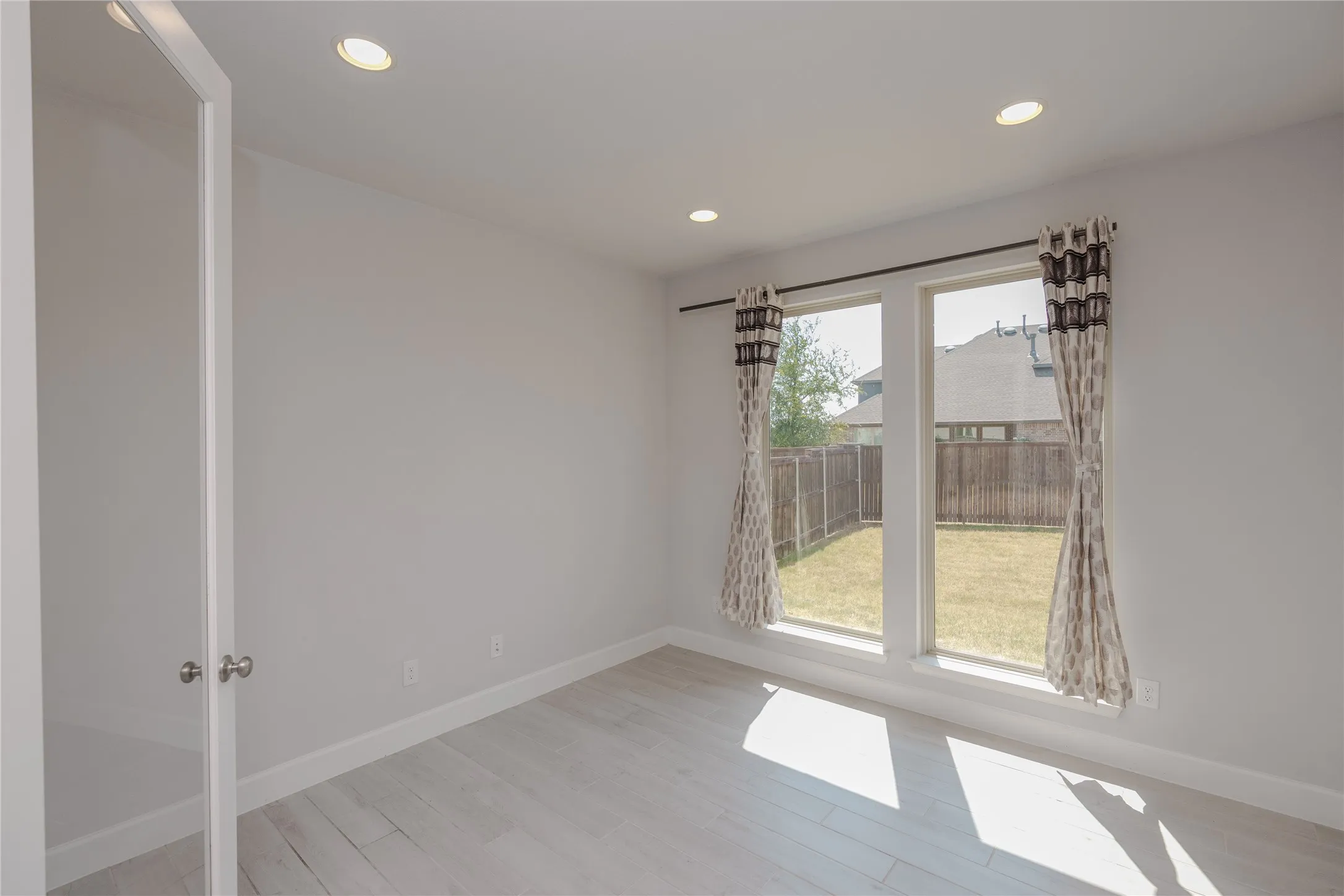 Single Family Residence For Rent in Tarrant County , 2116 Roquette Drive, Haslet, Texas 76052, 4 Bedroom, 4 Bathroom, 4 Garage spaces, 2,940 Sqft, built in 2022, mls#21367431, Real Estate Agent in Haslet, Homes For Rent in Tarrant county, Homes For Rent in Haslet, Realtor in Haslet Texas, Real Estate Brokerage Independent Realty Texas, Luminita Cordes Realtor