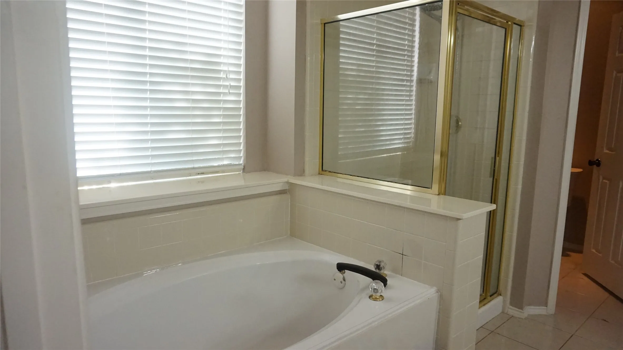 Single Family Residence For Sale in Denton County , 1200 Winnipeg Drive, Lewisville, Texas 75077, 4 Bedroom, 3 Bathroom, 2 Garage spaces, 3,477 Sqft, built in 1995, mls#21362899, Real Estate Agent in Lewisville, Homes For Sale in Denton county, Homes For Sale in Lewisville, Realtor in Lewisville Texas, Real Estate Brokerage Independent Realty Texas, Luminita Cordes Realtor