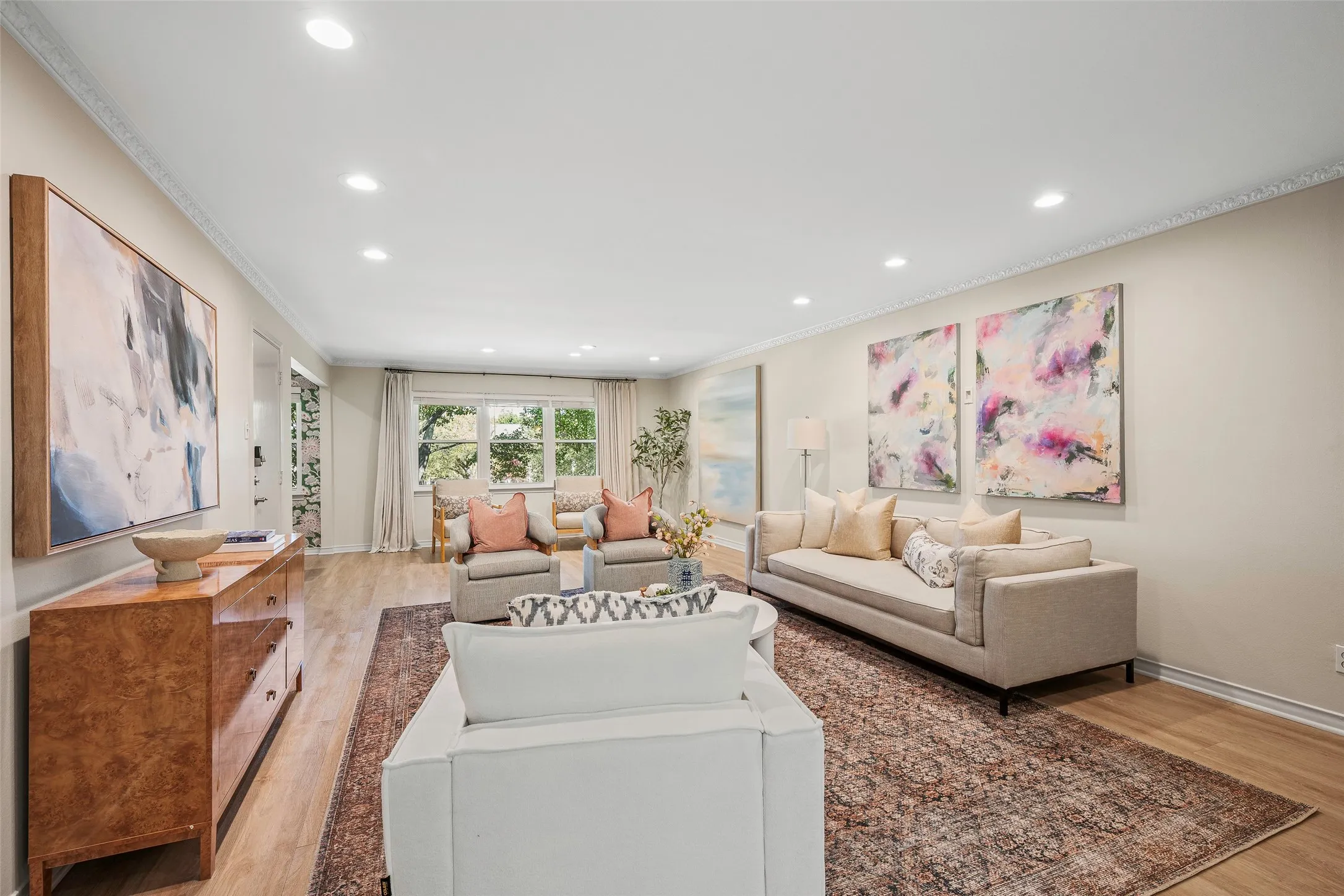 Condominium For Sale in Dallas County , 6226 Bandera Avenue C, Dallas, Texas 75225, 2 Bedroom, 2 Bathroom, Garage spaces, 1,939 Sqft, built in 1958, mls#21367483, Real Estate Agent in Dallas, Homes For Sale in Dallas county, Homes For Sale in Dallas, Realtor in Dallas Texas, Real Estate Brokerage Independent Realty Texas, Luminita Cordes Realtor