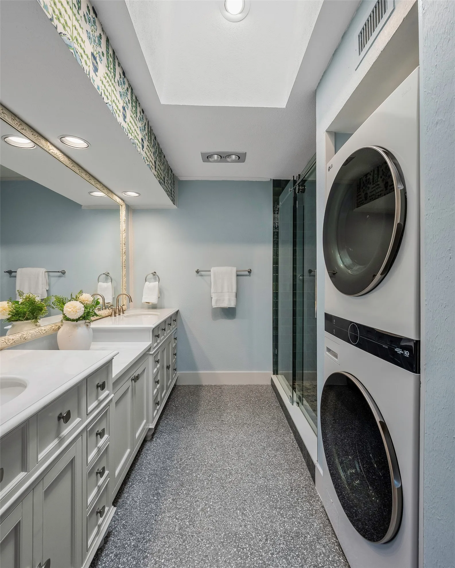 Condominium For Sale in Dallas County , 6226 Bandera Avenue C, Dallas, Texas 75225, 2 Bedroom, 2 Bathroom, Garage spaces, 1,939 Sqft, built in 1958, mls#21367483, Real Estate Agent in Dallas, Homes For Sale in Dallas county, Homes For Sale in Dallas, Realtor in Dallas Texas, Real Estate Brokerage Independent Realty Texas, Luminita Cordes Realtor
