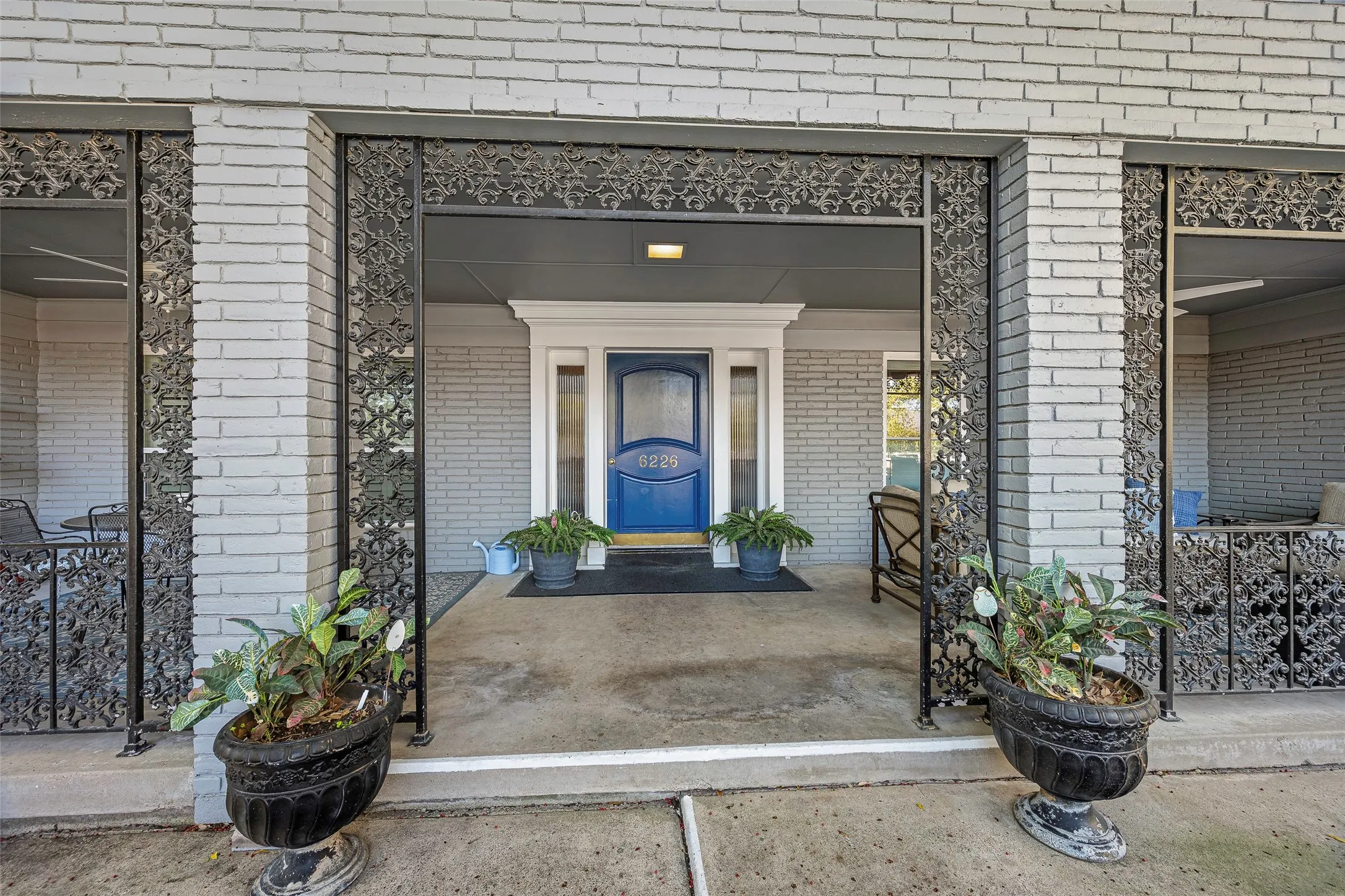Condominium For Sale in Dallas County , 6226 Bandera Avenue C, Dallas, Texas 75225, 2 Bedroom, 2 Bathroom, Garage spaces, 1,939 Sqft, built in 1958, mls#21367483, Real Estate Agent in Dallas, Homes For Sale in Dallas county, Homes For Sale in Dallas, Realtor in Dallas Texas, Real Estate Brokerage Independent Realty Texas, Luminita Cordes Realtor