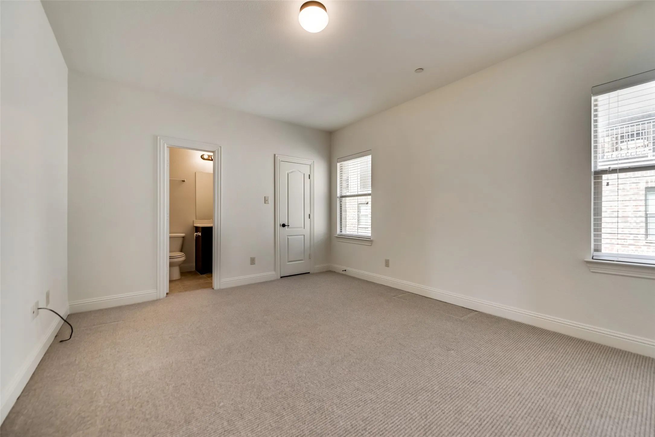 Townhouse For Rent in Collin County , 5745 Headquarters Drive, Plano, Texas 75024, 3 Bedroom, 4 Bathroom, 2 Garage spaces, 1,985 Sqft, built in 2012, mls#21367488, Real Estate Agent in Plano, Homes For Rent in Collin county, Homes For Rent in Plano, Realtor in Plano Texas, Real Estate Brokerage Independent Realty Texas, Luminita Cordes Realtor