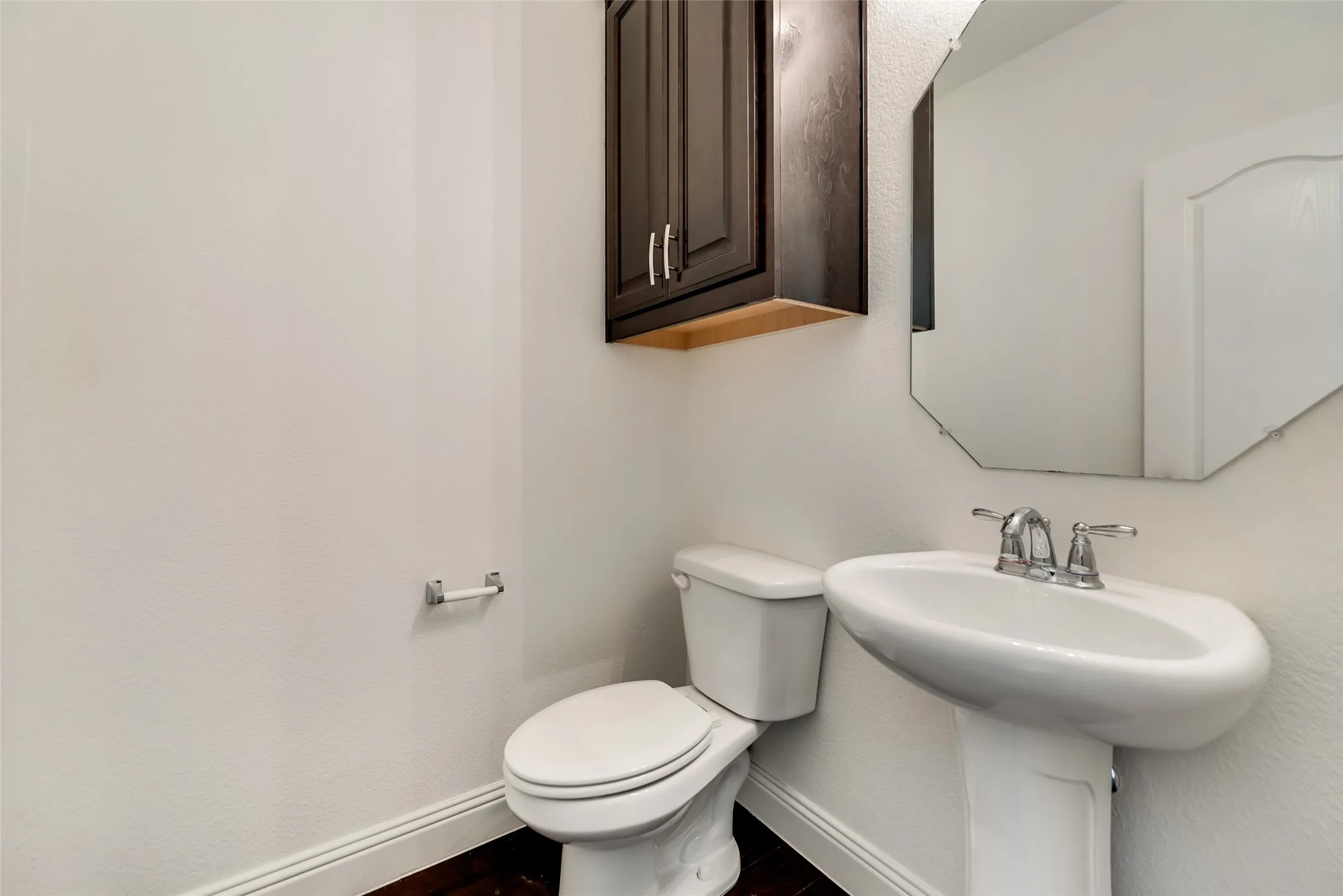 Townhouse For Rent in Collin County , 5745 Headquarters Drive, Plano, Texas 75024, 3 Bedroom, 4 Bathroom, 2 Garage spaces, 1,985 Sqft, built in 2012, mls#21367488, Real Estate Agent in Plano, Homes For Rent in Collin county, Homes For Rent in Plano, Realtor in Plano Texas, Real Estate Brokerage Independent Realty Texas, Luminita Cordes Realtor