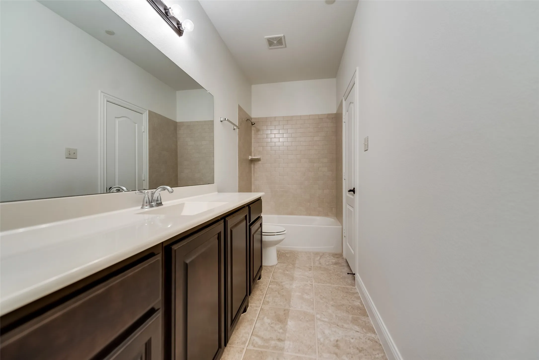 Townhouse For Rent in Collin County , 5745 Headquarters Drive, Plano, Texas 75024, 3 Bedroom, 4 Bathroom, 2 Garage spaces, 1,985 Sqft, built in 2012, mls#21367488, Real Estate Agent in Plano, Homes For Rent in Collin county, Homes For Rent in Plano, Realtor in Plano Texas, Real Estate Brokerage Independent Realty Texas, Luminita Cordes Realtor