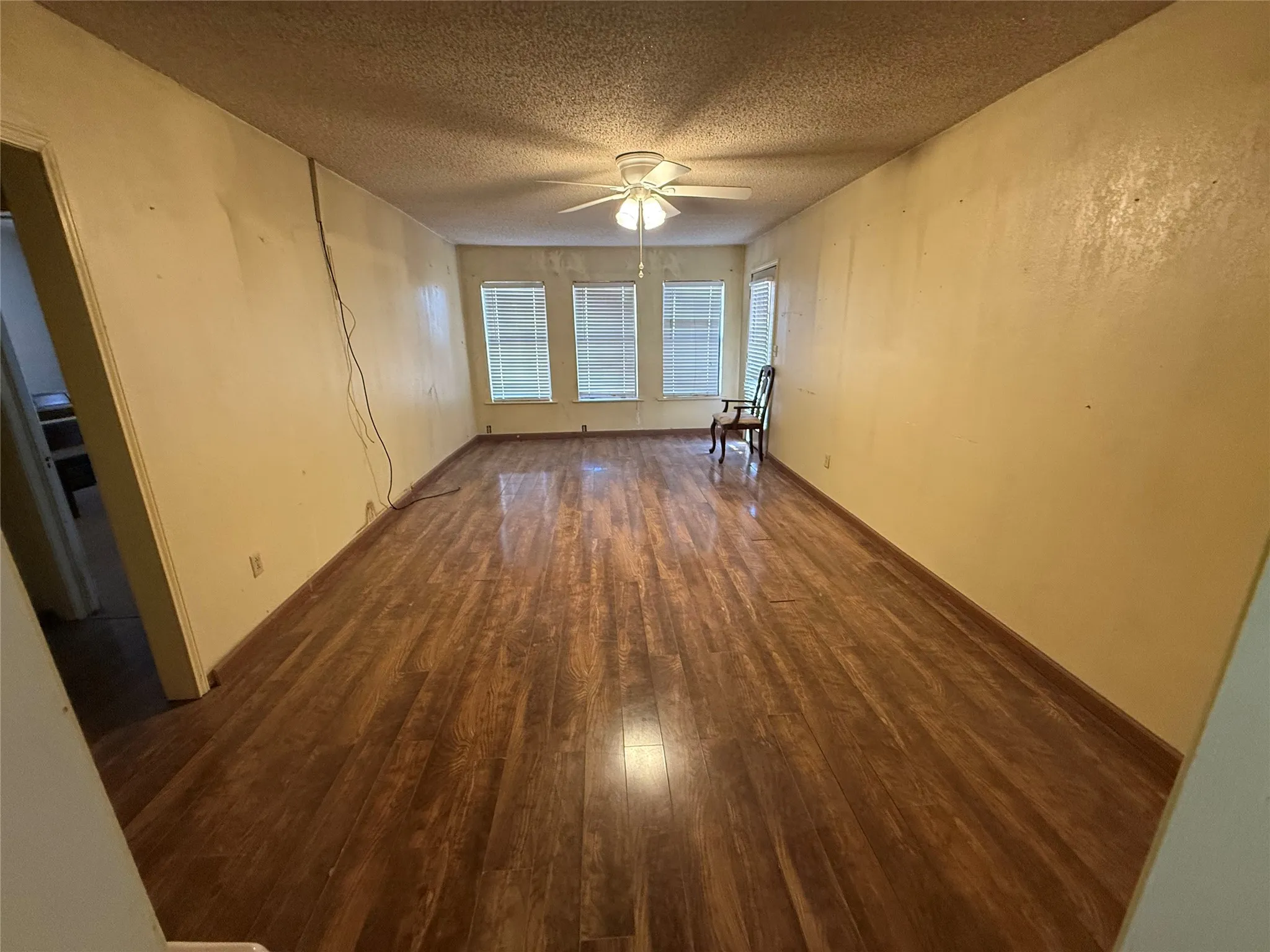 Single Family Residence For Sale in Ector County , 9063 W Riggs Drive, Odessa, Texas 79764, 3 Bedroom, 2 Bathroom, 2 Garage spaces, 2,635 Sqft, built in 1950, mls#21367447, Real Estate Agent in Odessa, Homes For Sale in Ector county, Homes For Sale in Odessa, Realtor in Odessa Texas, Real Estate Brokerage Independent Realty Texas, Luminita Cordes Realtor