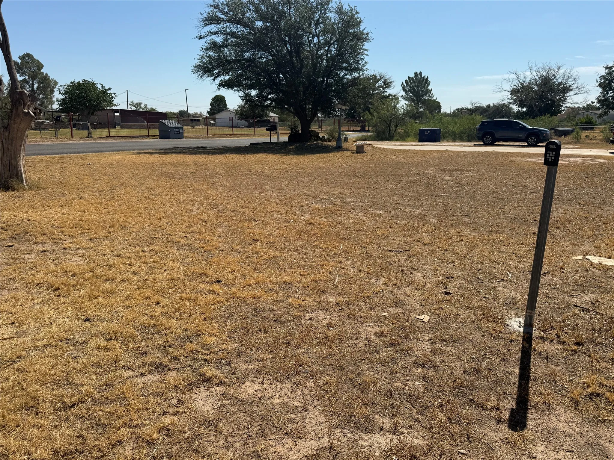 Single Family Residence For Sale in Ector County , 9063 W Riggs Drive, Odessa, Texas 79764, 3 Bedroom, 2 Bathroom, 2 Garage spaces, 2,635 Sqft, built in 1950, mls#21367447, Real Estate Agent in Odessa, Homes For Sale in Ector county, Homes For Sale in Odessa, Realtor in Odessa Texas, Real Estate Brokerage Independent Realty Texas, Luminita Cordes Realtor