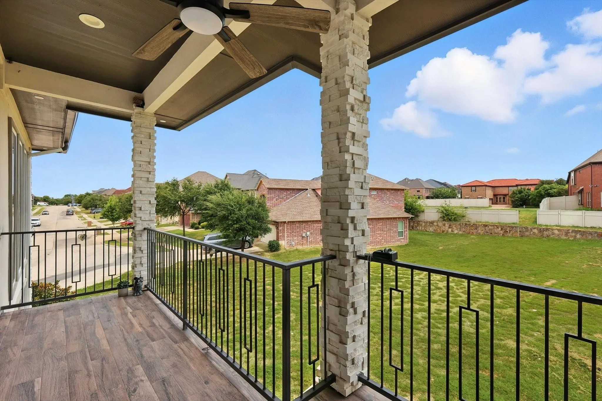 Single Family Residence For Sale in Dallas County , 4704 Almeria Court, Irving, Texas 75062, 5 Bedroom, 5 Bathroom, 2 Garage spaces, 4,050 Sqft, built in 2020, mls#21367500, Real Estate Agent in Irving, Homes For Sale in Dallas county, Homes For Sale in Irving, Realtor in Irving Texas, Real Estate Brokerage Independent Realty Texas, Luminita Cordes Realtor