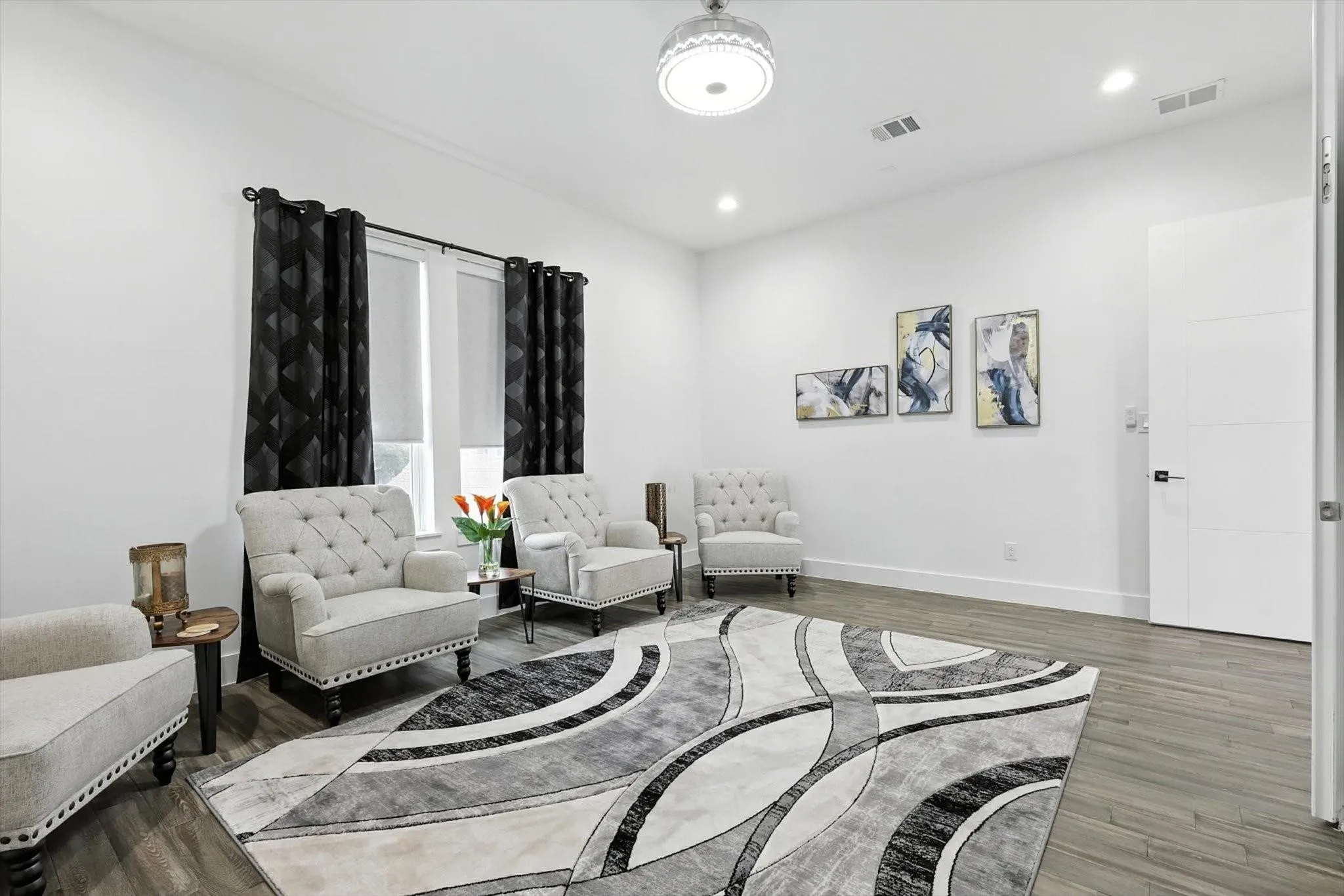 Single Family Residence For Sale in Dallas County , 4704 Almeria Court, Irving, Texas 75062, 5 Bedroom, 5 Bathroom, 2 Garage spaces, 4,050 Sqft, built in 2020, mls#21367500, Real Estate Agent in Irving, Homes For Sale in Dallas county, Homes For Sale in Irving, Realtor in Irving Texas, Real Estate Brokerage Independent Realty Texas, Luminita Cordes Realtor