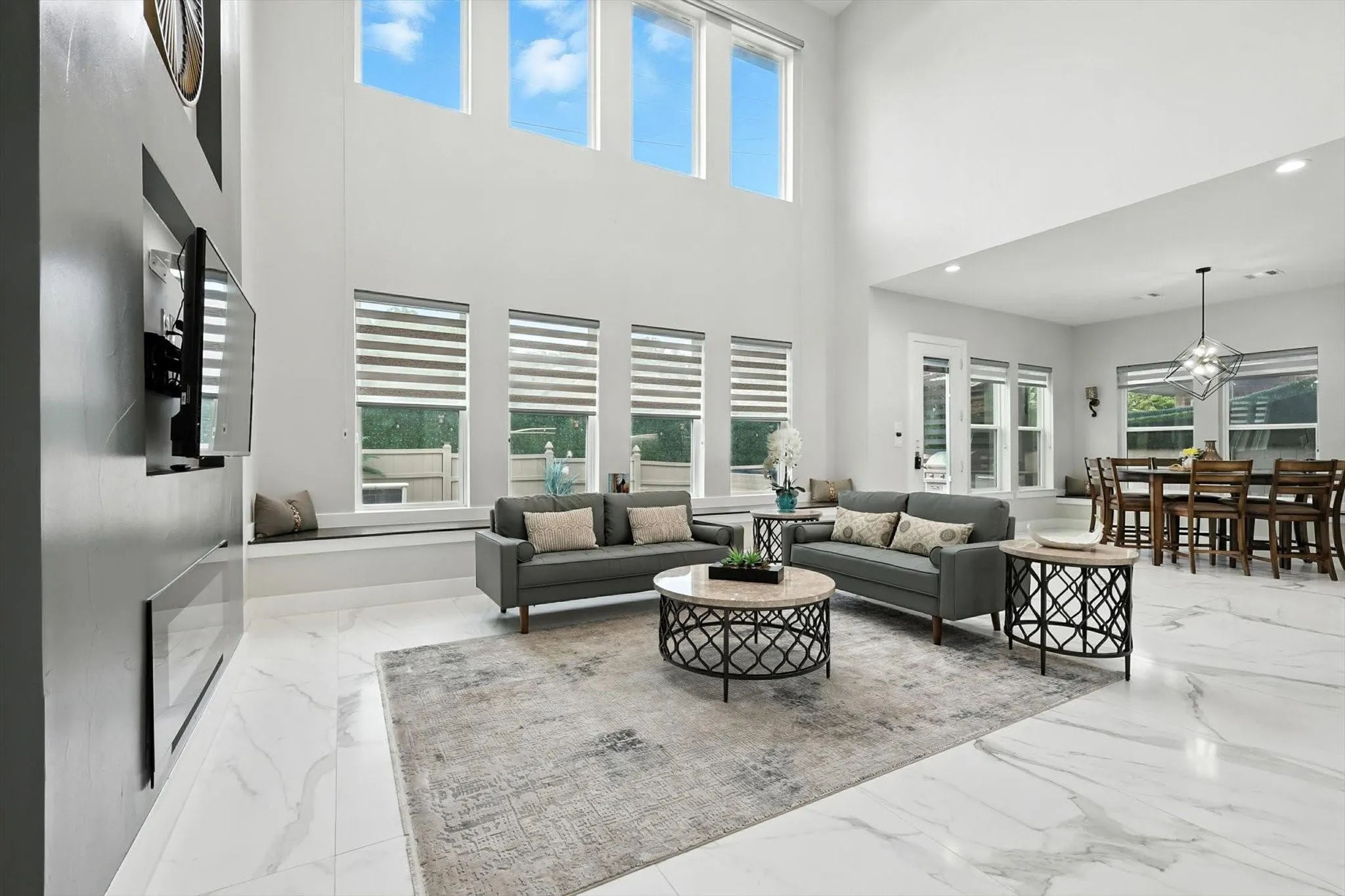 Single Family Residence For Sale in Dallas County , 4704 Almeria Court, Irving, Texas 75062, 5 Bedroom, 5 Bathroom, 2 Garage spaces, 4,050 Sqft, built in 2020, mls#21367500, Real Estate Agent in Irving, Homes For Sale in Dallas county, Homes For Sale in Irving, Realtor in Irving Texas, Real Estate Brokerage Independent Realty Texas, Luminita Cordes Realtor