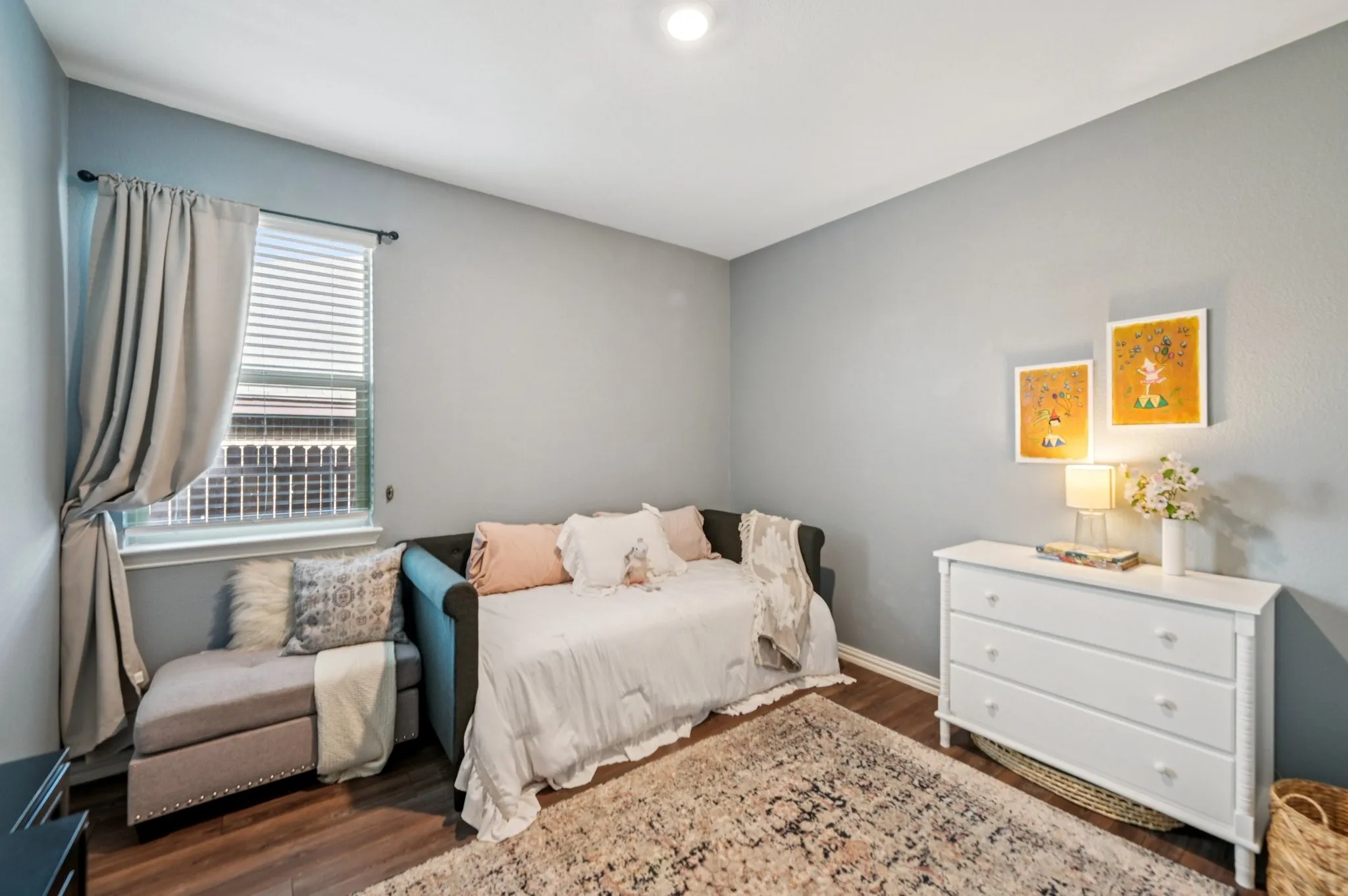 Single Family Residence For Rent in Denton County , 11600 Silver Queen Drive, Aubrey, Texas 76227, 4 Bedroom, 2 Bathroom, 2 Garage spaces, 1,838 Sqft, built in 2022, mls#21367510, Real Estate Agent in Aubrey, Homes For Rent in Denton county, Homes For Rent in Aubrey, Realtor in Aubrey Texas, Real Estate Brokerage Independent Realty Texas, Luminita Cordes Realtor