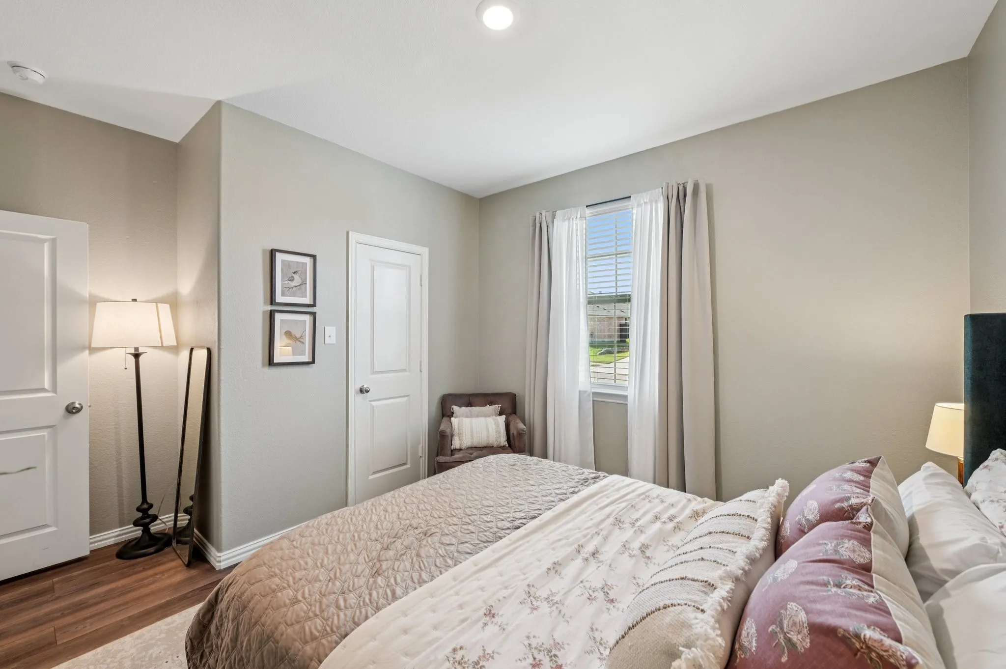 Single Family Residence For Rent in Denton County , 11600 Silver Queen Drive, Aubrey, Texas 76227, 4 Bedroom, 2 Bathroom, 2 Garage spaces, 1,838 Sqft, built in 2022, mls#21367510, Real Estate Agent in Aubrey, Homes For Rent in Denton county, Homes For Rent in Aubrey, Realtor in Aubrey Texas, Real Estate Brokerage Independent Realty Texas, Luminita Cordes Realtor