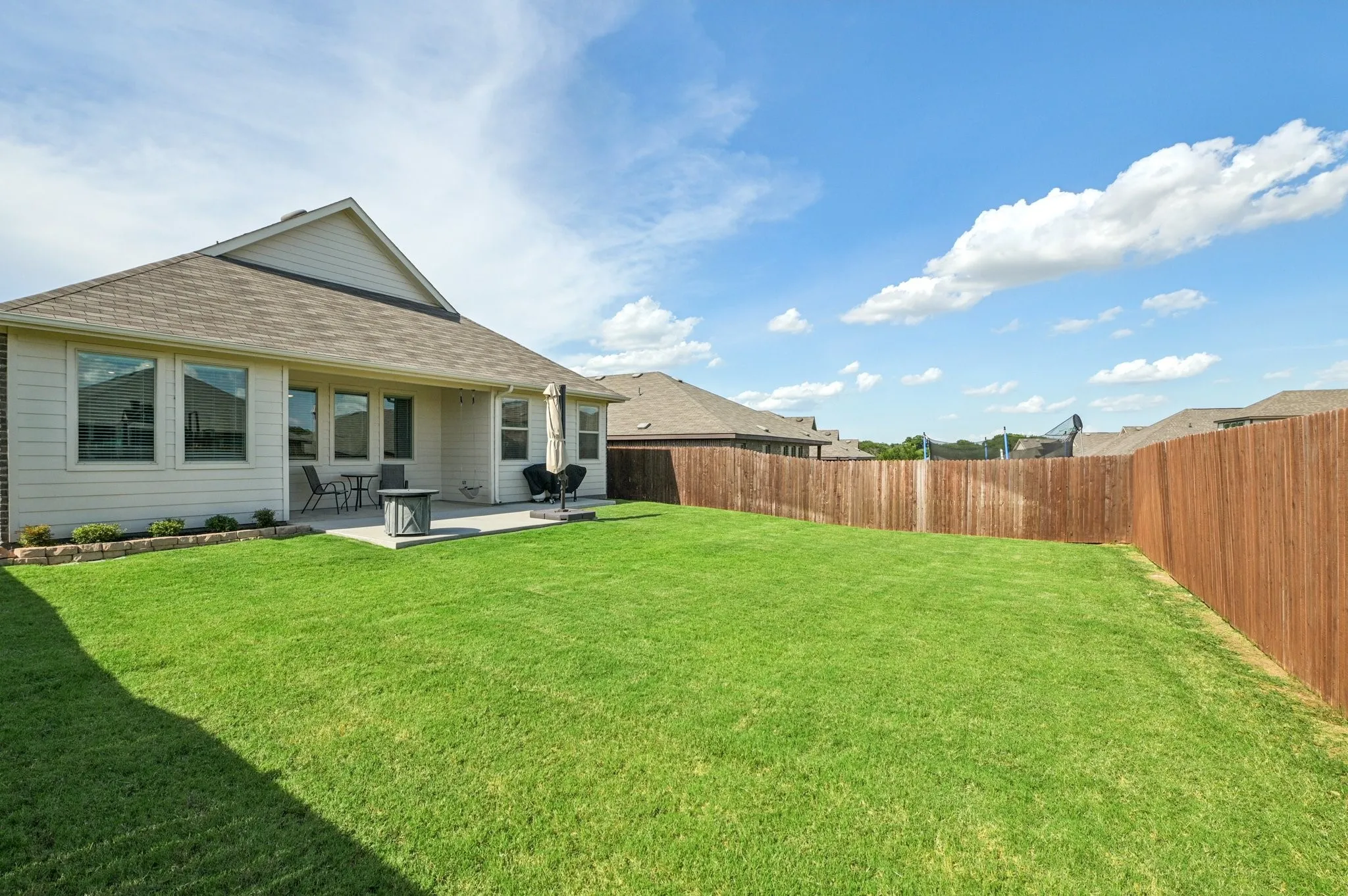 Single Family Residence For Rent in Denton County , 11600 Silver Queen Drive, Aubrey, Texas 76227, 4 Bedroom, 2 Bathroom, 2 Garage spaces, 1,838 Sqft, built in 2022, mls#21367510, Real Estate Agent in Aubrey, Homes For Rent in Denton county, Homes For Rent in Aubrey, Realtor in Aubrey Texas, Real Estate Brokerage Independent Realty Texas, Luminita Cordes Realtor