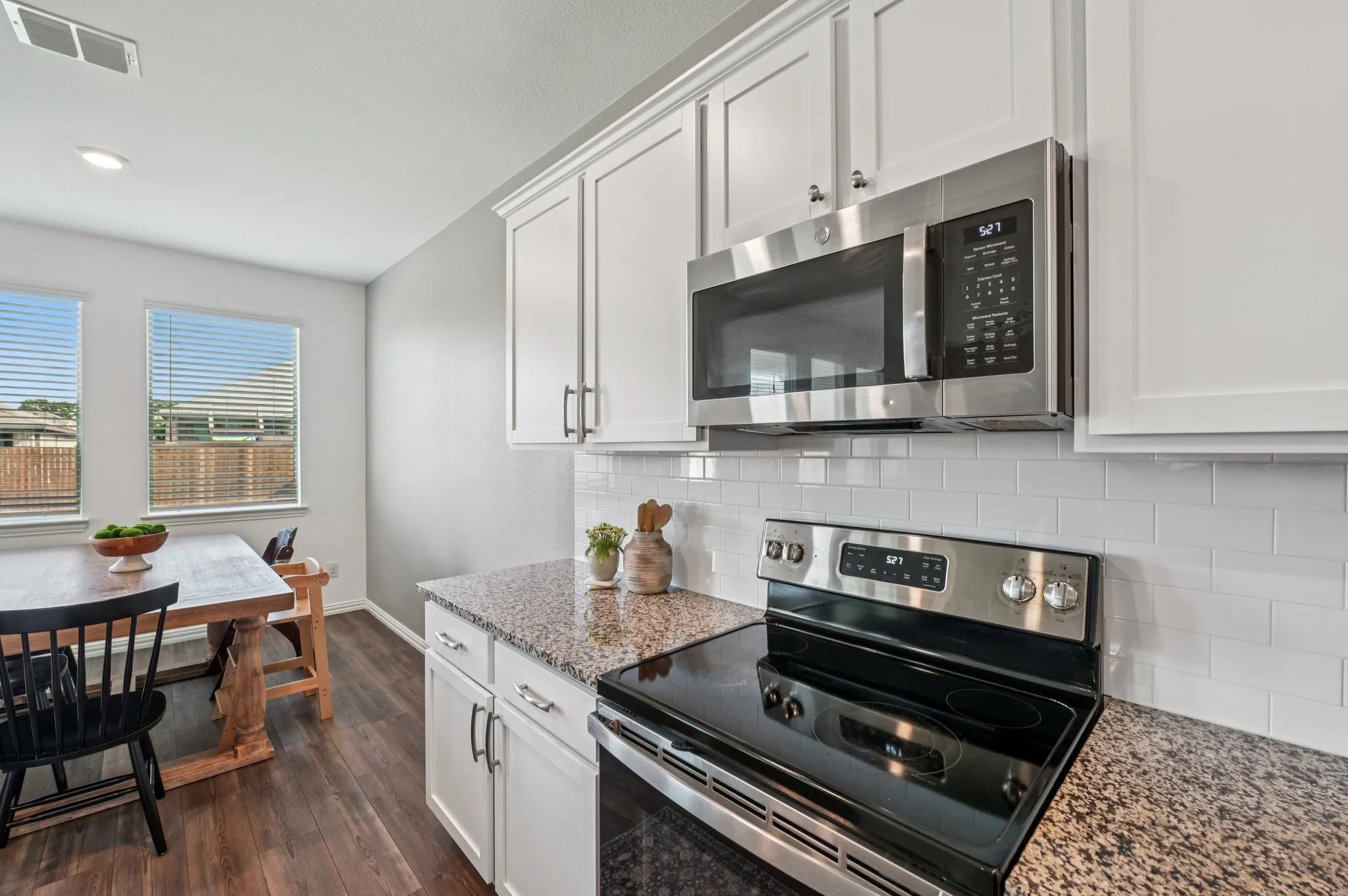 Single Family Residence For Rent in Denton County , 11600 Silver Queen Drive, Aubrey, Texas 76227, 4 Bedroom, 2 Bathroom, 2 Garage spaces, 1,838 Sqft, built in 2022, mls#21367510, Real Estate Agent in Aubrey, Homes For Rent in Denton county, Homes For Rent in Aubrey, Realtor in Aubrey Texas, Real Estate Brokerage Independent Realty Texas, Luminita Cordes Realtor