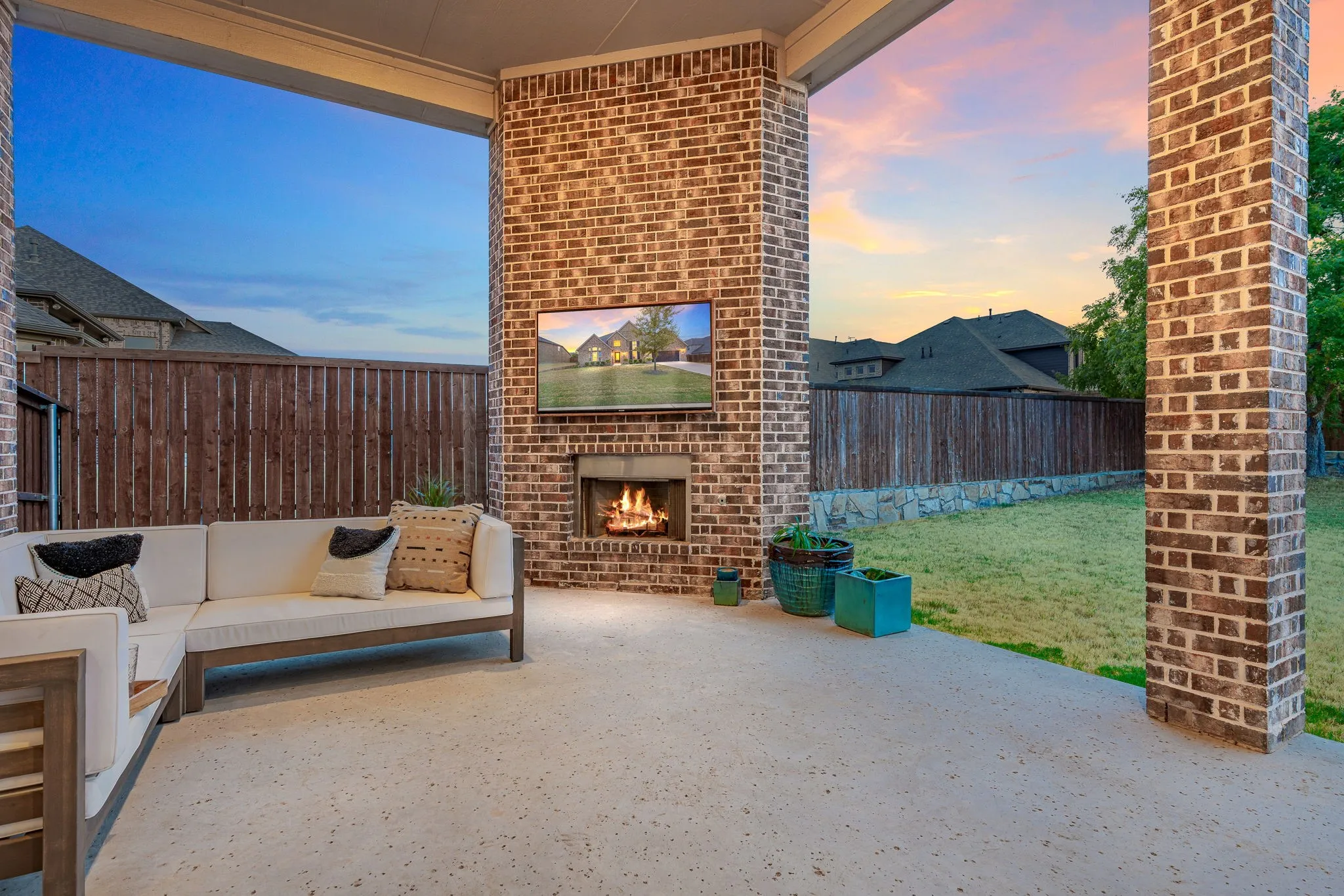Single Family Residence For Sale in Collin County , 1600 Wichita Drive, Prosper, Texas 75078, 4 Bedroom, 5 Bathroom, 3 Garage spaces, 4,637 Sqft, built in 2018, mls#21367502, Real Estate Agent in Prosper, Homes For Sale in Collin county, Homes For Sale in Prosper, Realtor in Prosper Texas, Real Estate Brokerage Independent Realty Texas, Luminita Cordes Realtor