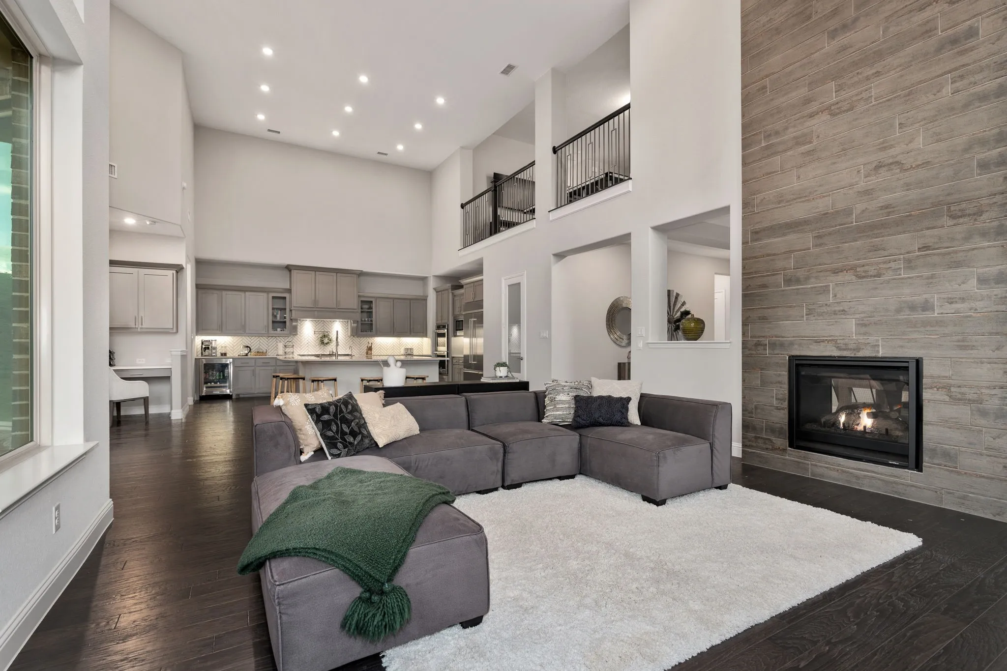 Single Family Residence For Sale in Collin County , 1600 Wichita Drive, Prosper, Texas 75078, 4 Bedroom, 5 Bathroom, 3 Garage spaces, 4,637 Sqft, built in 2018, mls#21367502, Real Estate Agent in Prosper, Homes For Sale in Collin county, Homes For Sale in Prosper, Realtor in Prosper Texas, Real Estate Brokerage Independent Realty Texas, Luminita Cordes Realtor