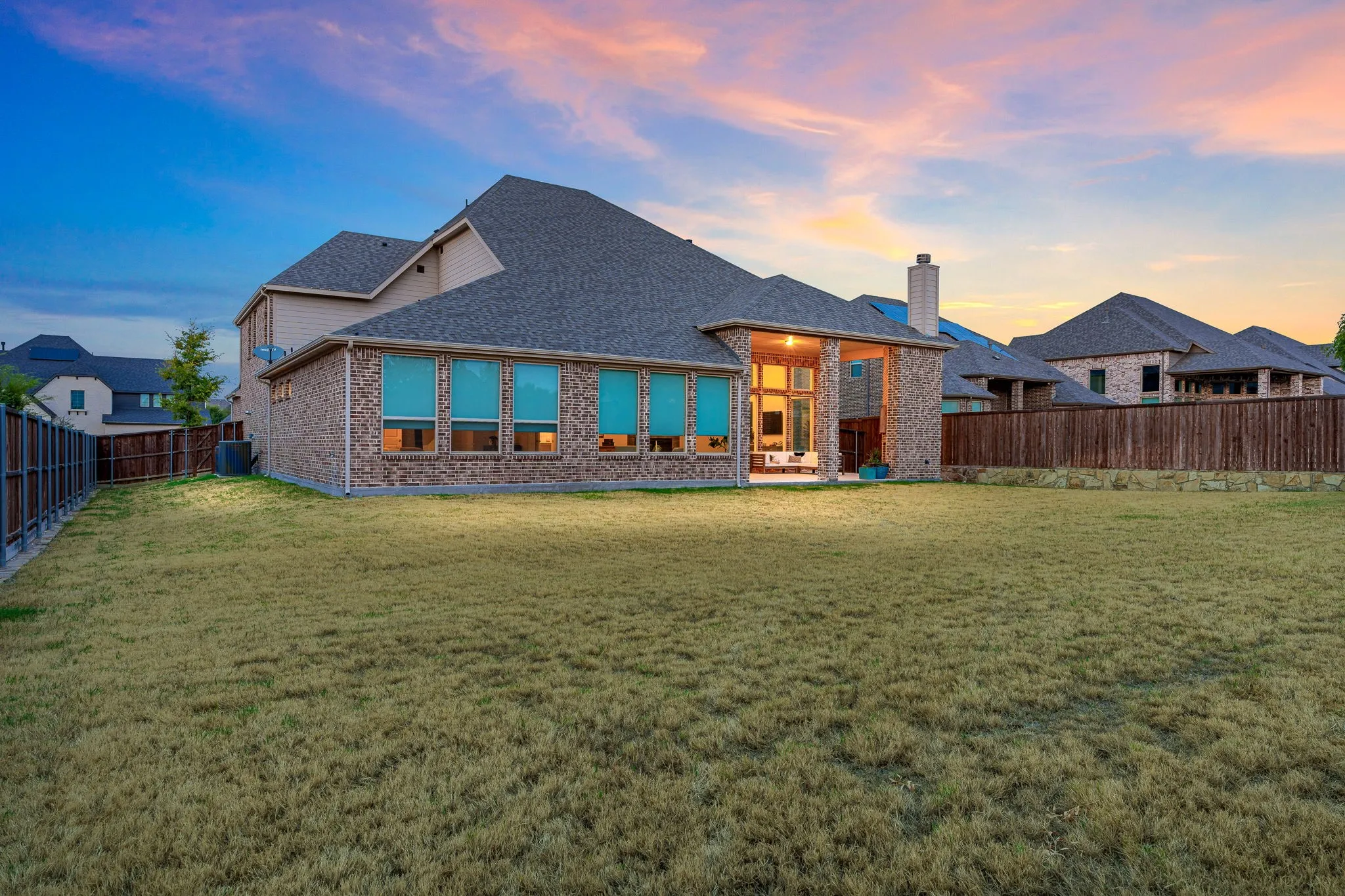 Single Family Residence For Sale in Collin County , 1600 Wichita Drive, Prosper, Texas 75078, 4 Bedroom, 5 Bathroom, 3 Garage spaces, 4,637 Sqft, built in 2018, mls#21367502, Real Estate Agent in Prosper, Homes For Sale in Collin county, Homes For Sale in Prosper, Realtor in Prosper Texas, Real Estate Brokerage Independent Realty Texas, Luminita Cordes Realtor