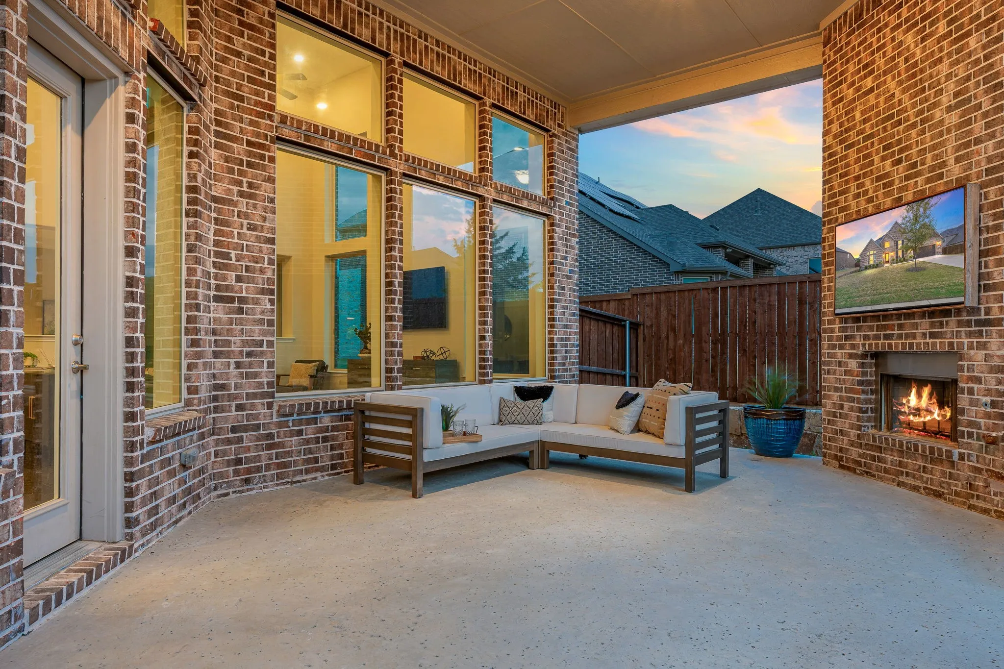 Single Family Residence For Sale in Collin County , 1600 Wichita Drive, Prosper, Texas 75078, 4 Bedroom, 5 Bathroom, 3 Garage spaces, 4,637 Sqft, built in 2018, mls#21367502, Real Estate Agent in Prosper, Homes For Sale in Collin county, Homes For Sale in Prosper, Realtor in Prosper Texas, Real Estate Brokerage Independent Realty Texas, Luminita Cordes Realtor