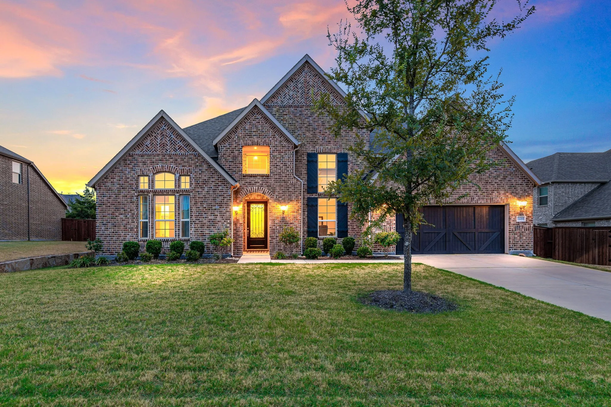 Single Family Residence For Sale in Collin County , 1600 Wichita Drive, Prosper, Texas 75078, 4 Bedroom, 5 Bathroom, 3 Garage spaces, 4,637 Sqft, built in 2018, mls#21367502, Real Estate Agent in Prosper, Homes For Sale in Collin county, Homes For Sale in Prosper, Realtor in Prosper Texas, Real Estate Brokerage Independent Realty Texas, Luminita Cordes Realtor