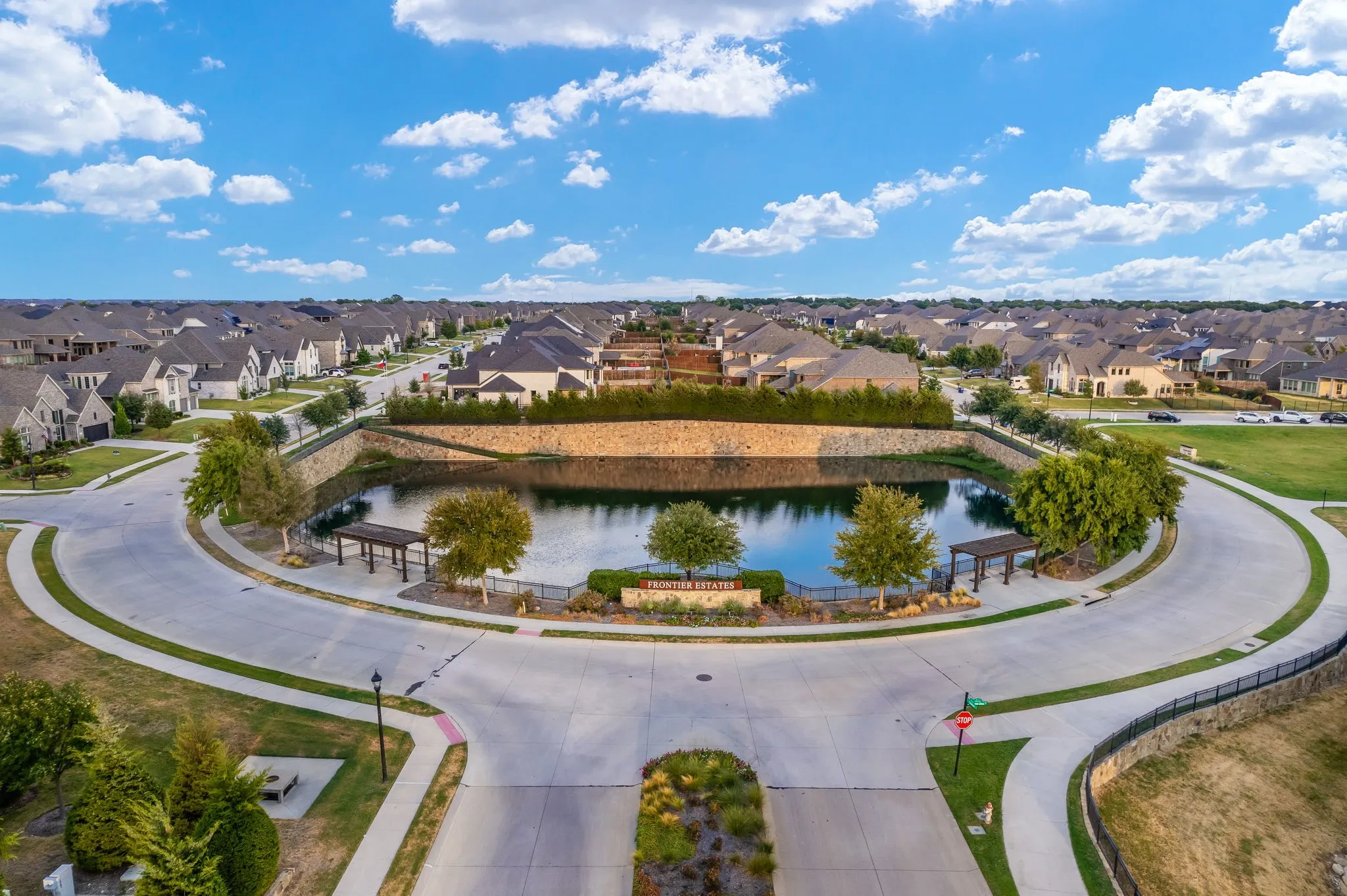 Single Family Residence For Sale in Collin County , 1600 Wichita Drive, Prosper, Texas 75078, 4 Bedroom, 5 Bathroom, 3 Garage spaces, 4,637 Sqft, built in 2018, mls#21367502, Real Estate Agent in Prosper, Homes For Sale in Collin county, Homes For Sale in Prosper, Realtor in Prosper Texas, Real Estate Brokerage Independent Realty Texas, Luminita Cordes Realtor