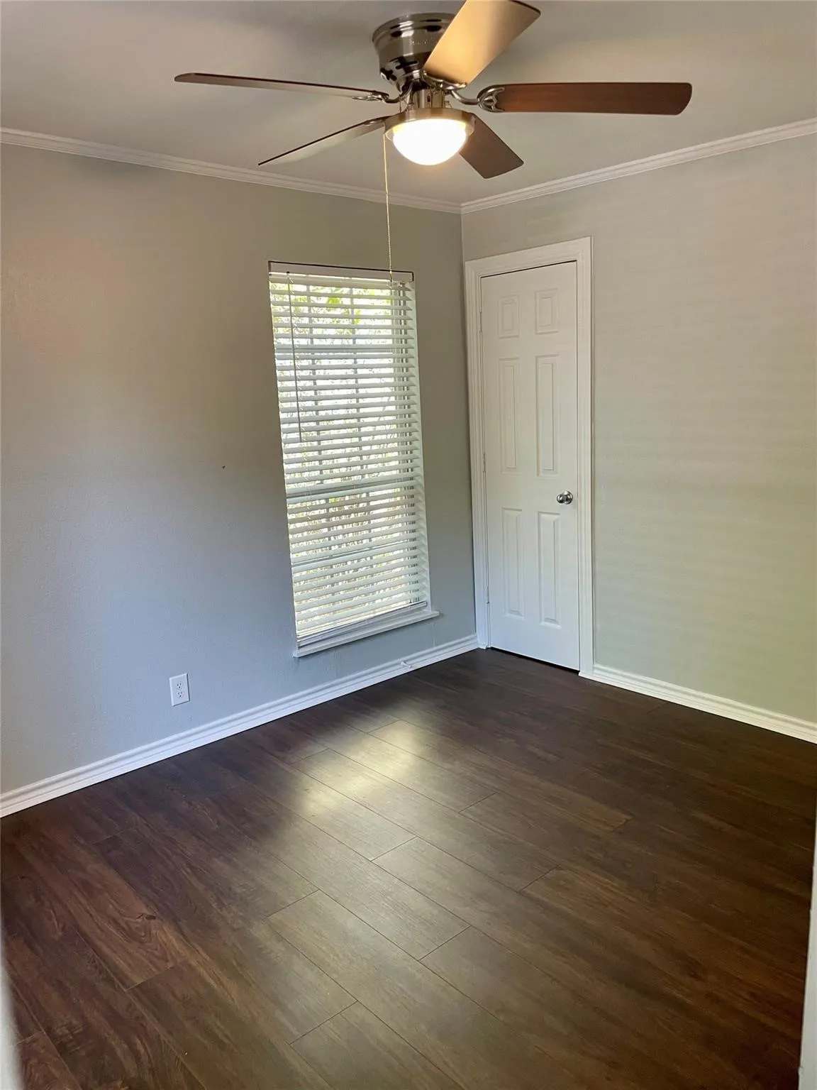 Single Family Residence For Rent in Hunt County , 4003 4th Street, Greenville, Texas 75401, 3 Bedroom, 1 Bathroom, Garage spaces, 1,100 Sqft, built in 1953, mls#21367525, Real Estate Agent in Greenville, Homes For Rent in Hunt county, Homes For Rent in Greenville, Realtor in Greenville Texas, Real Estate Brokerage Independent Realty Texas, Luminita Cordes Realtor