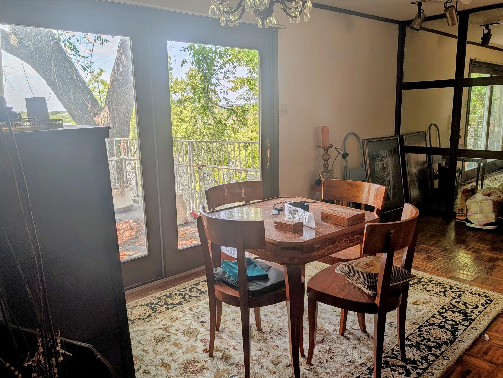 Single Family Residence For Sale in Tarrant County , 215 N Rivercrest Drive, Fort Worth, Texas 76107, 4 Bedroom, 4 Bathroom, Garage spaces, 3,811 Sqft, built in 1939, mls#21367491, Real Estate Agent in Fort Worth, Homes For Sale in Tarrant county, Homes For Sale in Fort Worth, Realtor in Fort Worth Texas, Real Estate Brokerage Independent Realty Texas, Luminita Cordes Realtor