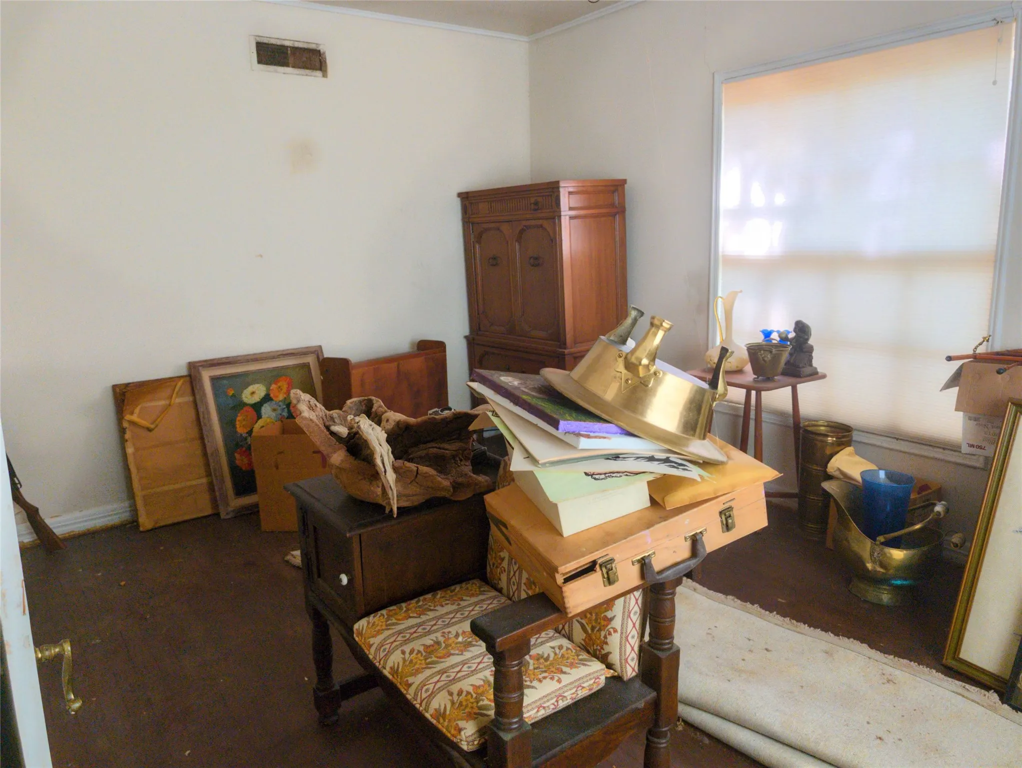 Single Family Residence For Sale in Tarrant County , 215 N Rivercrest Drive, Fort Worth, Texas 76107, 4 Bedroom, 4 Bathroom, Garage spaces, 3,811 Sqft, built in 1939, mls#21367491, Real Estate Agent in Fort Worth, Homes For Sale in Tarrant county, Homes For Sale in Fort Worth, Realtor in Fort Worth Texas, Real Estate Brokerage Independent Realty Texas, Luminita Cordes Realtor