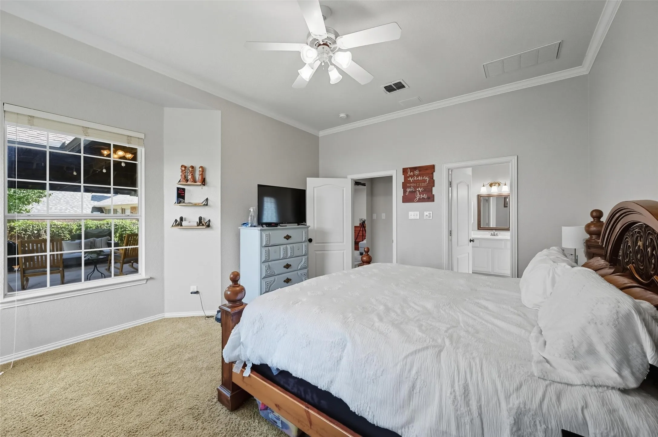 Single Family Residence For Rent in Denton County , 2208 Cheshire Drive, Flower Mound, Texas 75028, 5 Bedroom, 3 Bathroom, 2 Garage spaces, 2,884 Sqft, built in 1997, mls#21362200, Real Estate Agent in Flower Mound, Homes For Rent in Denton county, Homes For Rent in Flower Mound, Realtor in Flower Mound Texas, Real Estate Brokerage Independent Realty Texas, Luminita Cordes Realtor