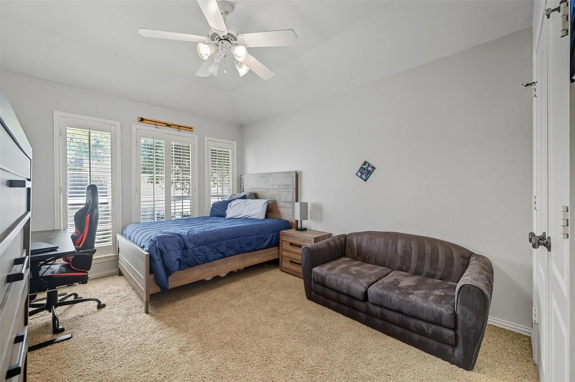 Single Family Residence For Rent in Denton County , 2208 Cheshire Drive, Flower Mound, Texas 75028, 5 Bedroom, 3 Bathroom, 2 Garage spaces, 2,884 Sqft, built in 1997, mls#21362200, Real Estate Agent in Flower Mound, Homes For Rent in Denton county, Homes For Rent in Flower Mound, Realtor in Flower Mound Texas, Real Estate Brokerage Independent Realty Texas, Luminita Cordes Realtor