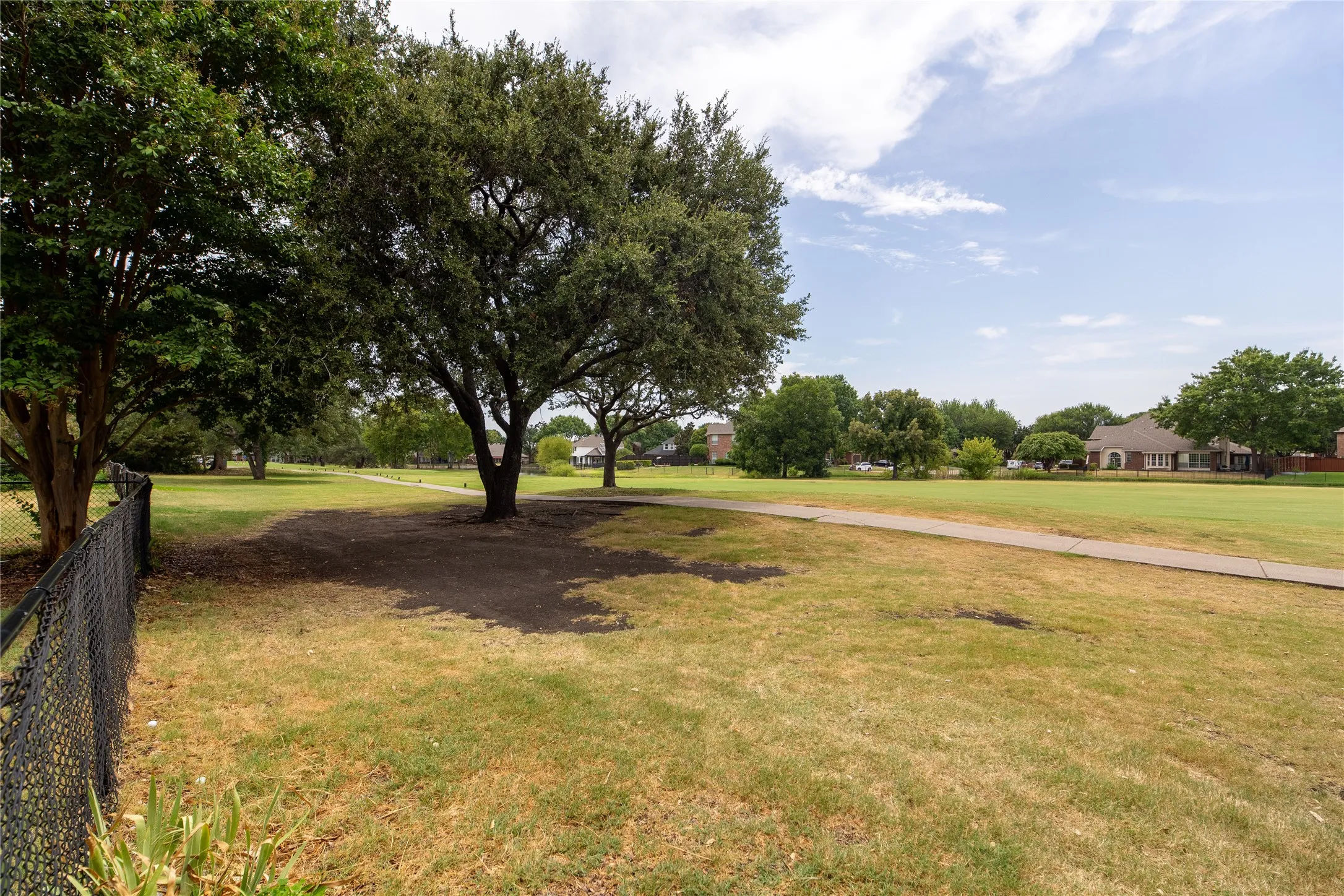 Single Family Residence For Rent in Collin County , 11301 New Orleans Drive, Frisco, Texas 75035, 4 Bedroom, 2 Bathroom, 2 Garage spaces, 2,157 Sqft, built in 1995, mls#21349945, Real Estate Agent in Frisco, Homes For Rent in Collin county, Homes For Rent in Frisco, Realtor in Frisco Texas, Real Estate Brokerage Independent Realty Texas, Luminita Cordes Realtor