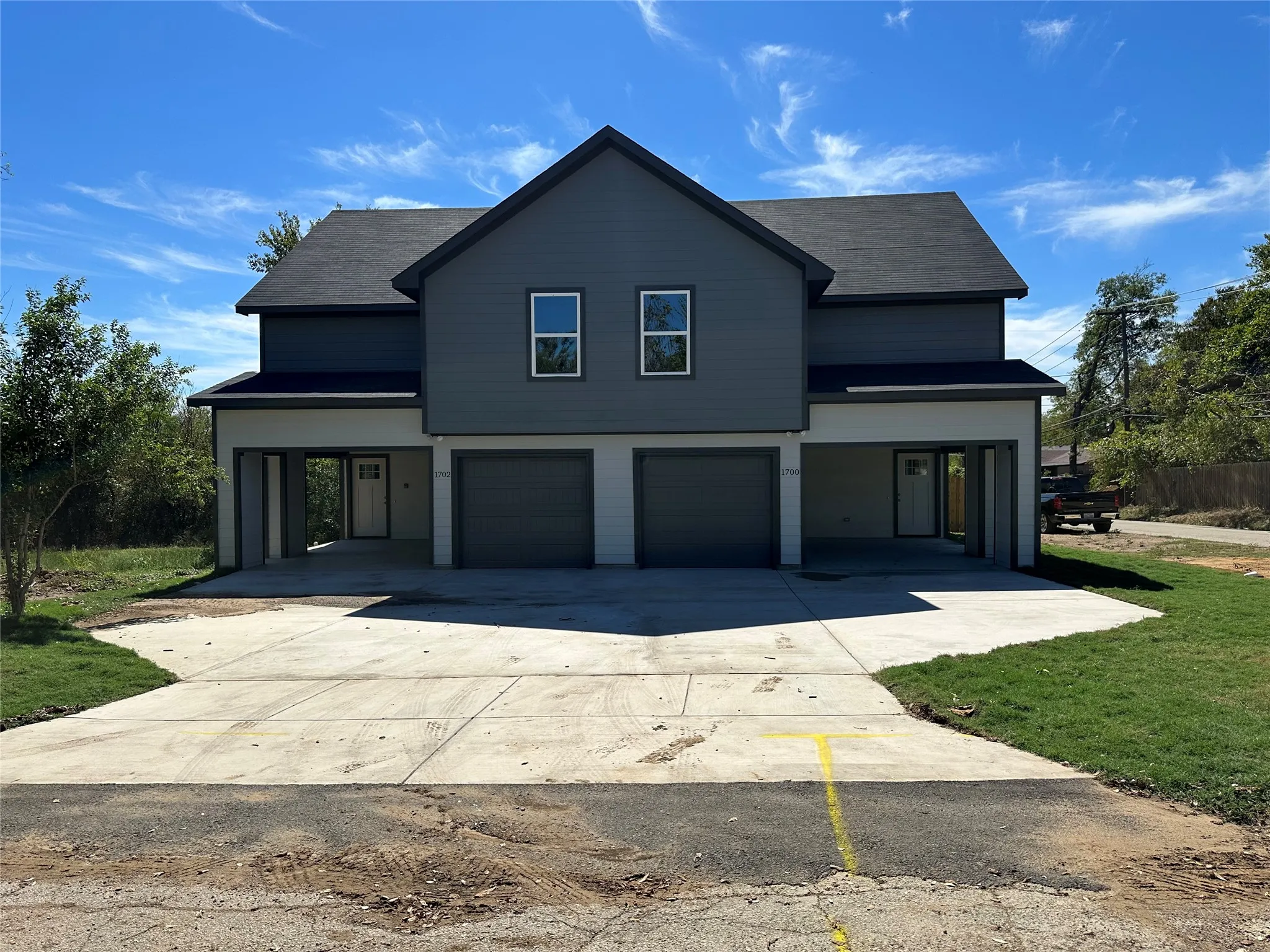 Duplex For Rent in Tarrant County , 1702 E Powell Avenue, Fort Worth, Texas 76104, 3 Bedroom, 3 Bathroom, 1 Garage spaces, 1,553 Sqft, built in 2023, mls#21366822, Real Estate Agent in Fort Worth, Homes For Rent in Tarrant county, Homes For Rent in Fort Worth, Realtor in Fort Worth Texas, Real Estate Brokerage Independent Realty Texas, Luminita Cordes Realtor