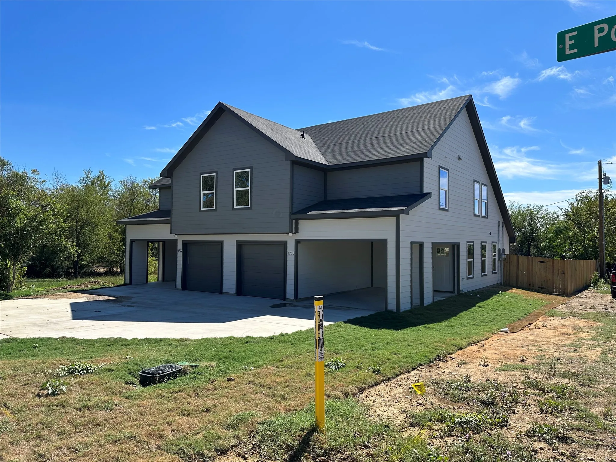 Duplex For Rent in Tarrant County , 1702 E Powell Avenue, Fort Worth, Texas 76104, 3 Bedroom, 3 Bathroom, 1 Garage spaces, 1,553 Sqft, built in 2023, mls#21366822, Real Estate Agent in Fort Worth, Homes For Rent in Tarrant county, Homes For Rent in Fort Worth, Realtor in Fort Worth Texas, Real Estate Brokerage Independent Realty Texas, Luminita Cordes Realtor