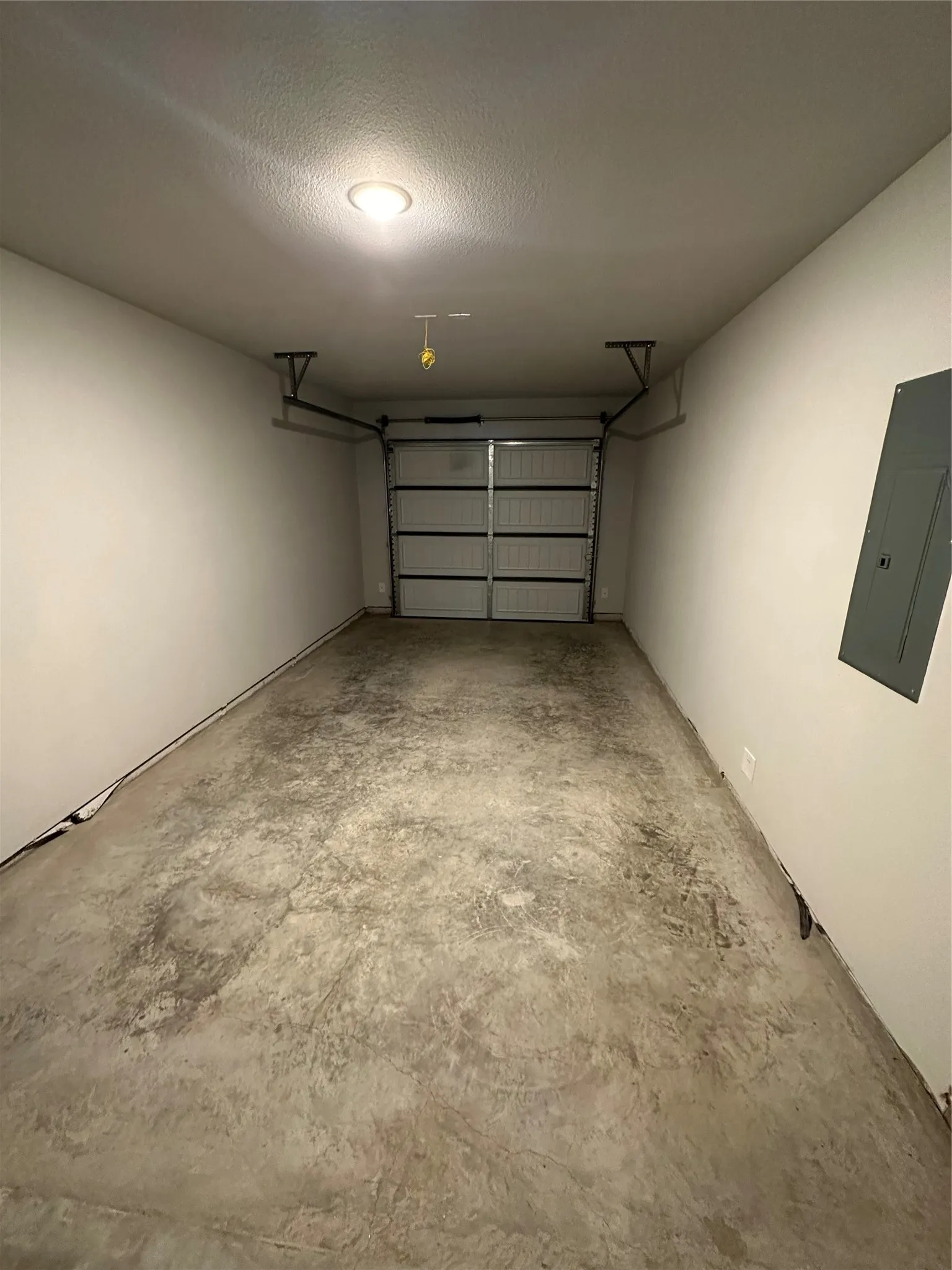 Duplex For Rent in Tarrant County , 1702 E Powell Avenue, Fort Worth, Texas 76104, 3 Bedroom, 3 Bathroom, 1 Garage spaces, 1,553 Sqft, built in 2023, mls#21366822, Real Estate Agent in Fort Worth, Homes For Rent in Tarrant county, Homes For Rent in Fort Worth, Realtor in Fort Worth Texas, Real Estate Brokerage Independent Realty Texas, Luminita Cordes Realtor