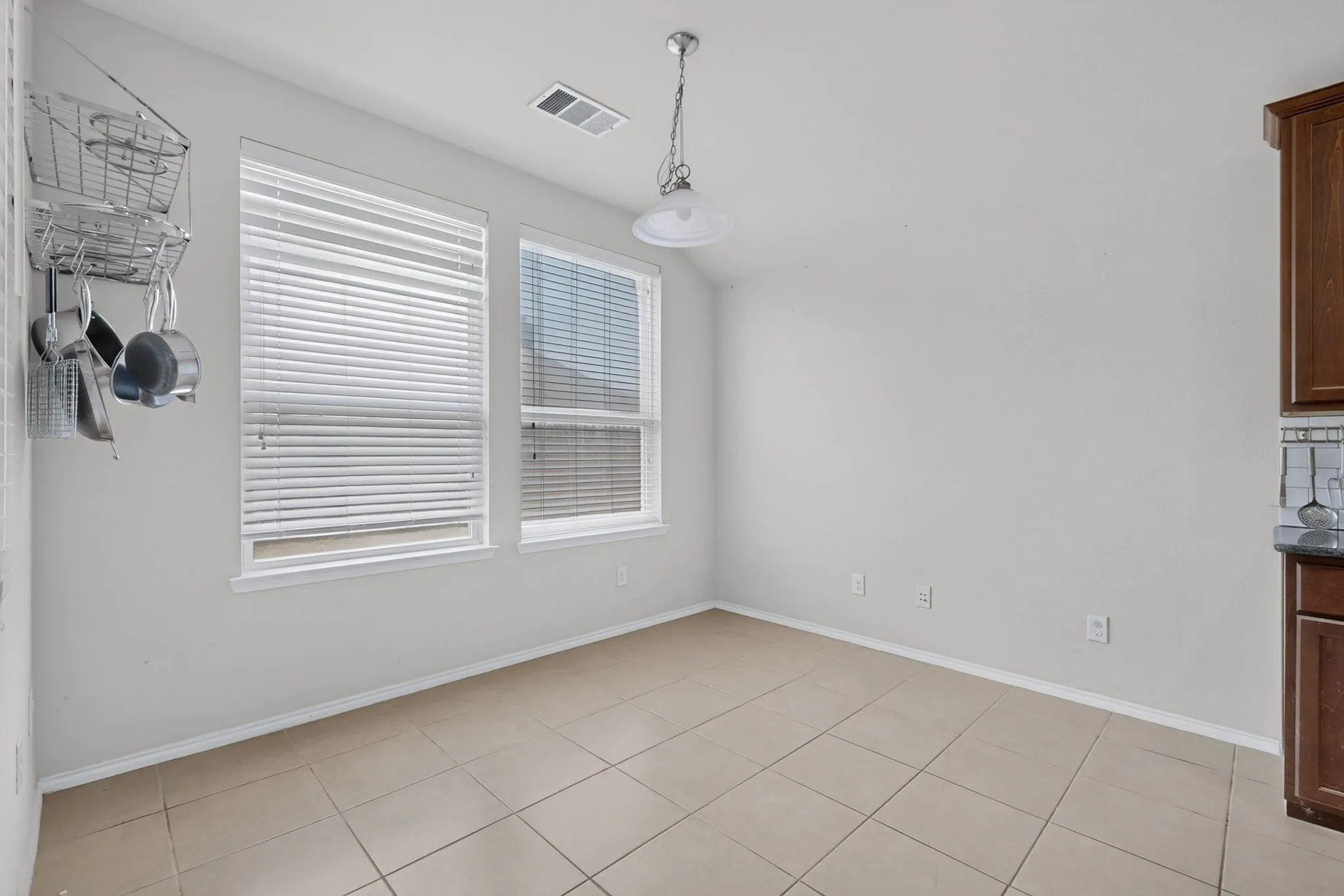 Single Family Residence For Sale in Denton County , 1716 Whistler Drive, Little Elm, Texas 75068, 4 Bedroom, 3 Bathroom, 2 Garage spaces, 2,106 Sqft, built in 2015, mls#21365845, Real Estate Agent in Little Elm, Homes For Sale in Denton county, Homes For Sale in Little Elm, Realtor in Little Elm Texas, Real Estate Brokerage Independent Realty Texas, Luminita Cordes Realtor