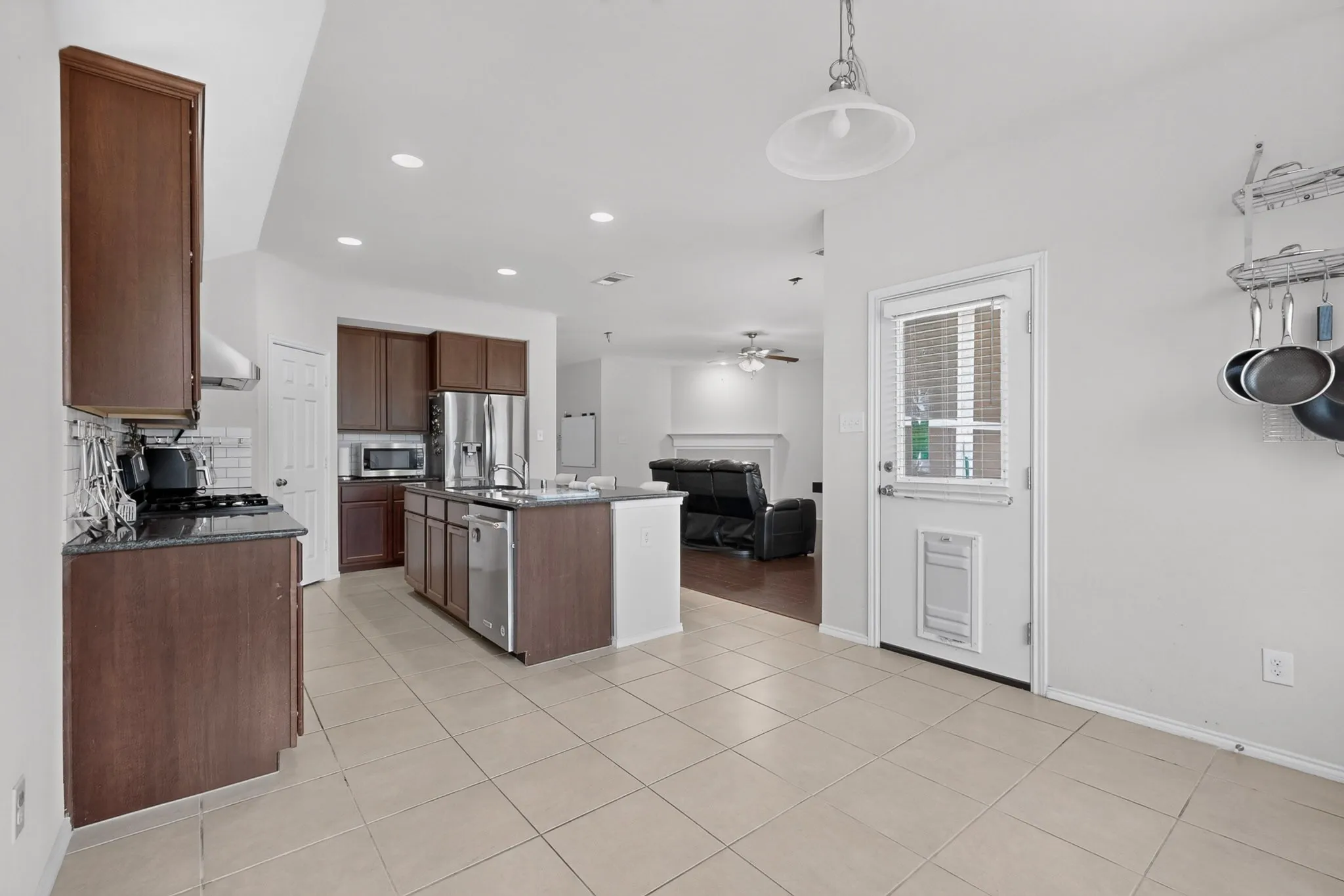 Single Family Residence For Sale in Denton County , 1716 Whistler Drive, Little Elm, Texas 75068, 4 Bedroom, 3 Bathroom, 2 Garage spaces, 2,106 Sqft, built in 2015, mls#21365845, Real Estate Agent in Little Elm, Homes For Sale in Denton county, Homes For Sale in Little Elm, Realtor in Little Elm Texas, Real Estate Brokerage Independent Realty Texas, Luminita Cordes Realtor