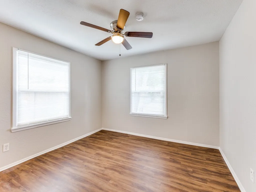 Single Family Residence For Rent in Tarrant County , 508 Crandle Drive, White Settlement, Texas 76108, 3 Bedroom, 2 Bathroom, 1 Garage spaces, 1,286 Sqft, built in 1957, mls#21367245, Real Estate Agent in White Settlement, Homes For Rent in Tarrant county, Homes For Rent in White Settlement, Realtor in White Settlement Texas, Real Estate Brokerage Independent Realty Texas, Luminita Cordes Realtor