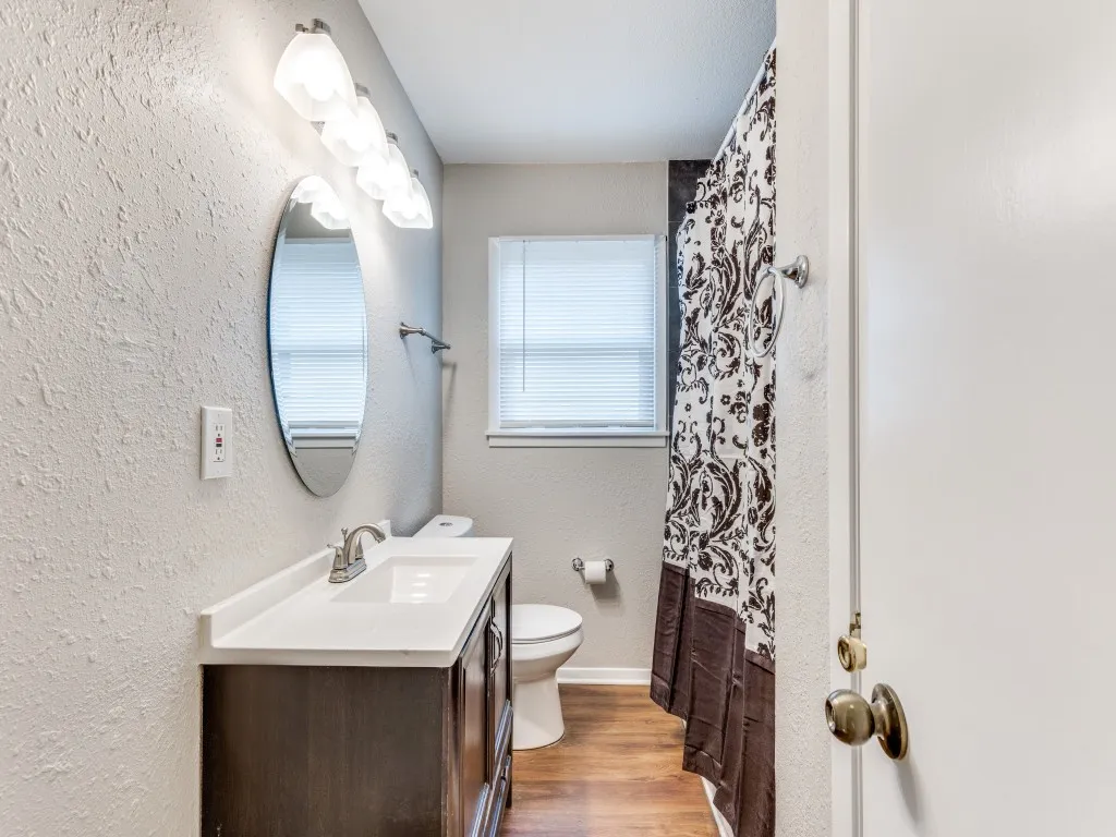 Single Family Residence For Rent in Tarrant County , 508 Crandle Drive, White Settlement, Texas 76108, 3 Bedroom, 2 Bathroom, 1 Garage spaces, 1,286 Sqft, built in 1957, mls#21367245, Real Estate Agent in White Settlement, Homes For Rent in Tarrant county, Homes For Rent in White Settlement, Realtor in White Settlement Texas, Real Estate Brokerage Independent Realty Texas, Luminita Cordes Realtor