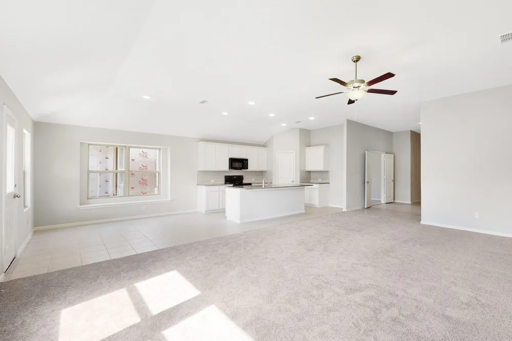 Single Family Residence For Sale in Collin County , 210 Lindenwood Avenue, Melissa, Texas 75454, 4 Bedroom, 3 Bathroom, 2 Garage spaces, 2,119 Sqft, built in 2020, mls#21367544, Real Estate Agent in Melissa, Homes For Sale in Collin county, Homes For Sale in Melissa, Realtor in Melissa Texas, Real Estate Brokerage Independent Realty Texas, Luminita Cordes Realtor